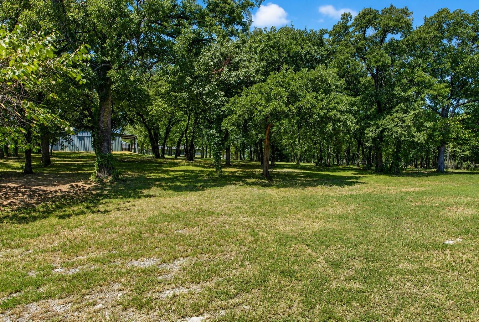 main property photo 27