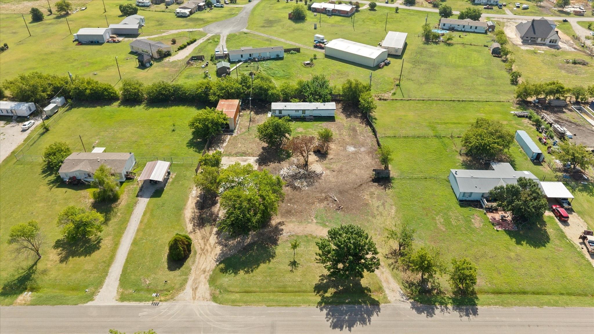 main property photo 9