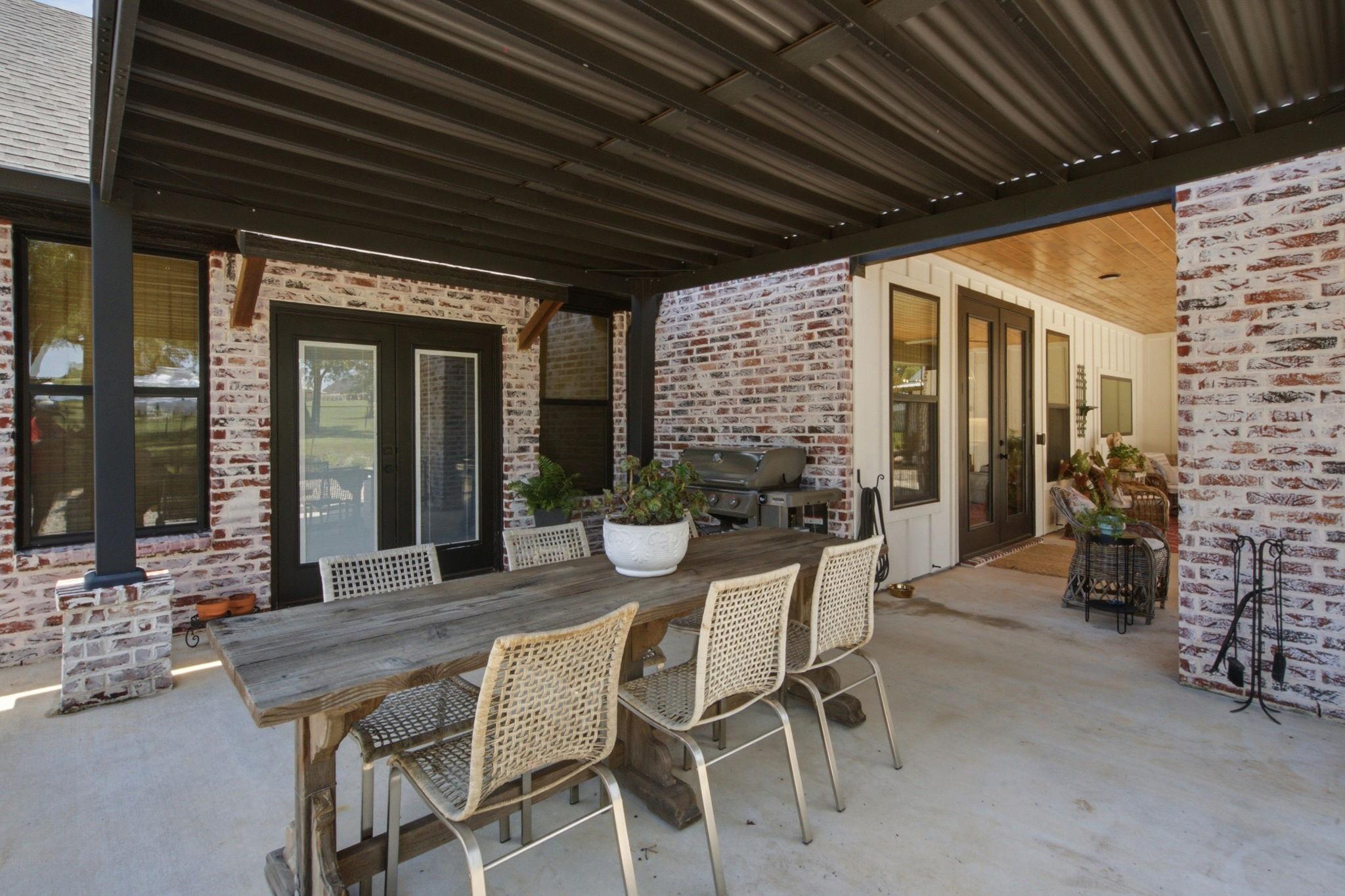 main property photo 35