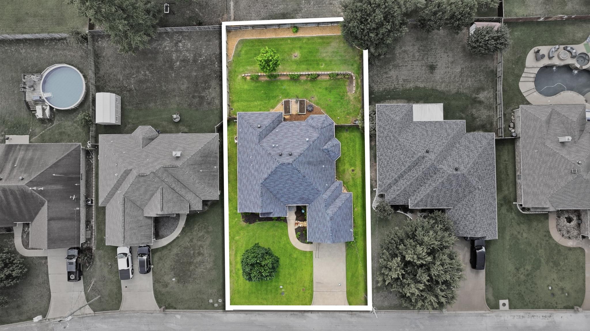 main property photo 24