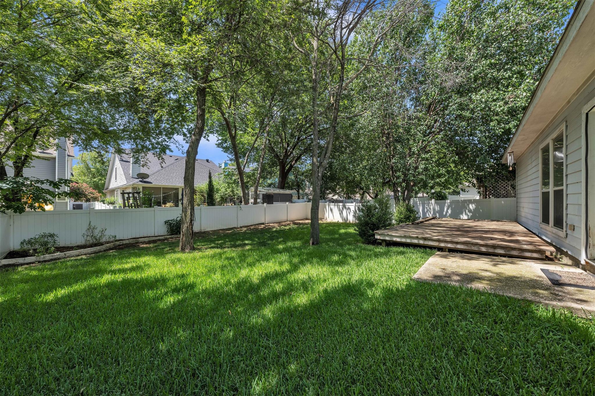 main property photo 32