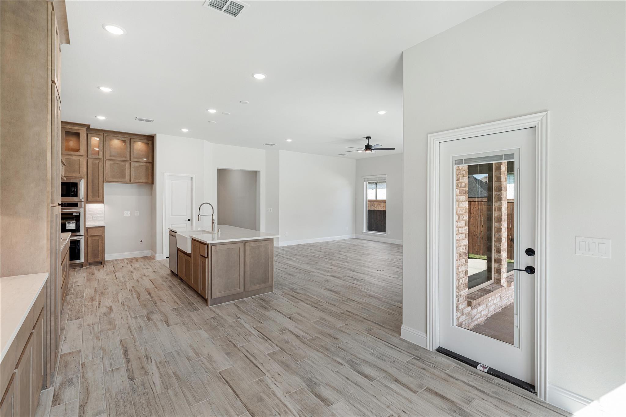 property viewer photo 20