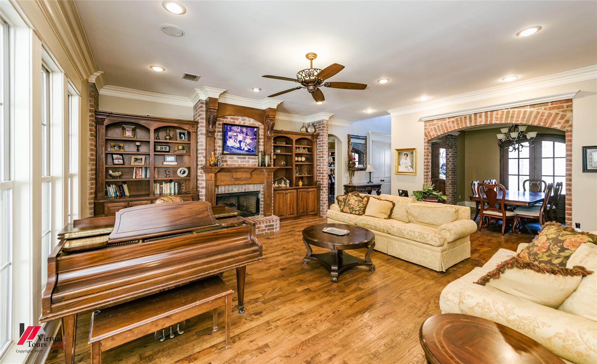 main property photo 10