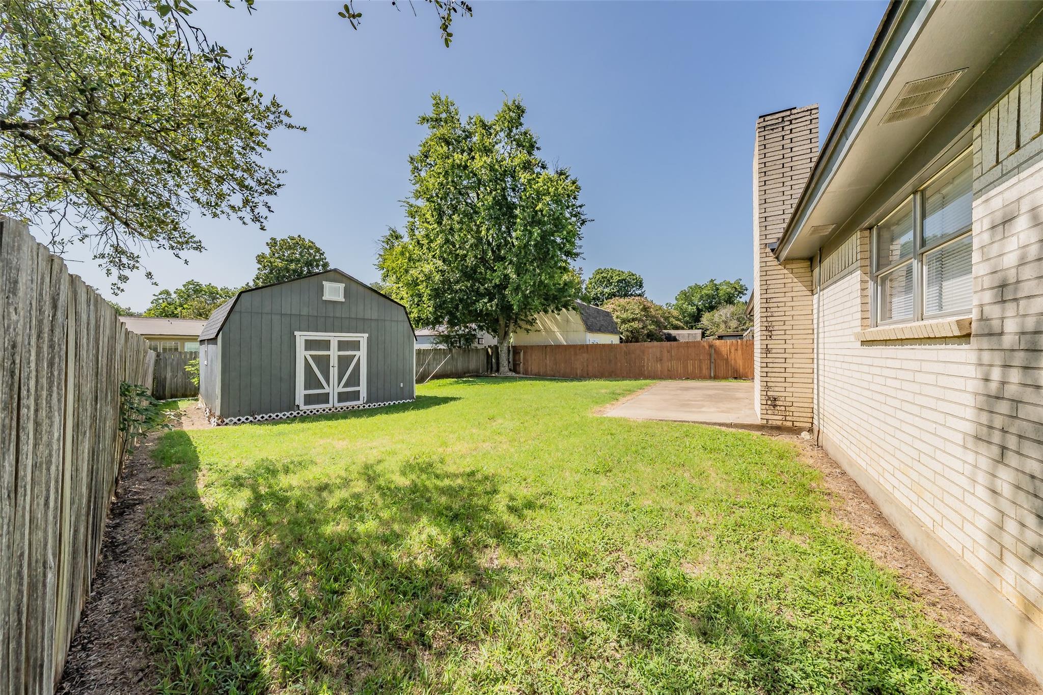 main property photo 39