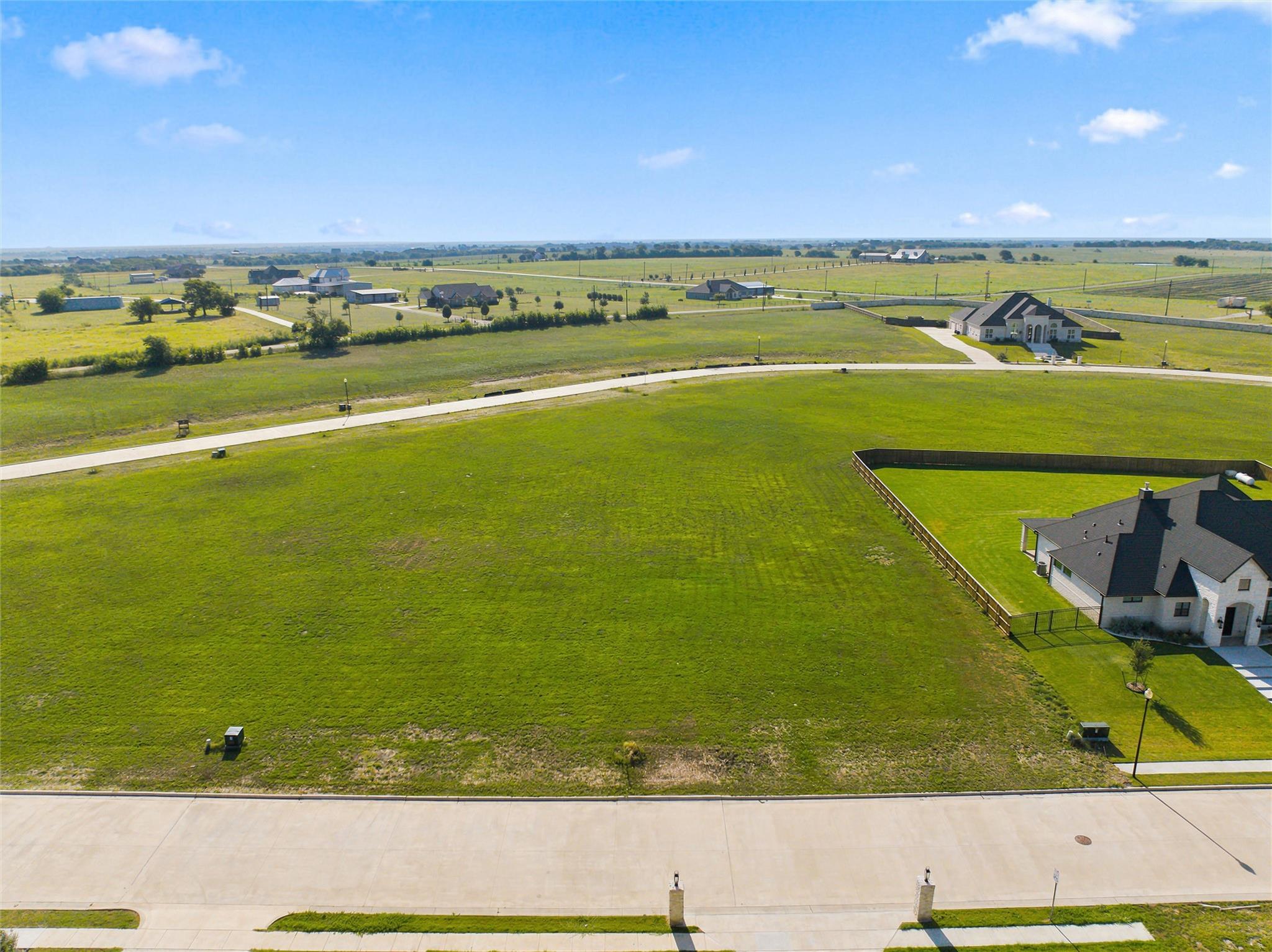 main property photo 4