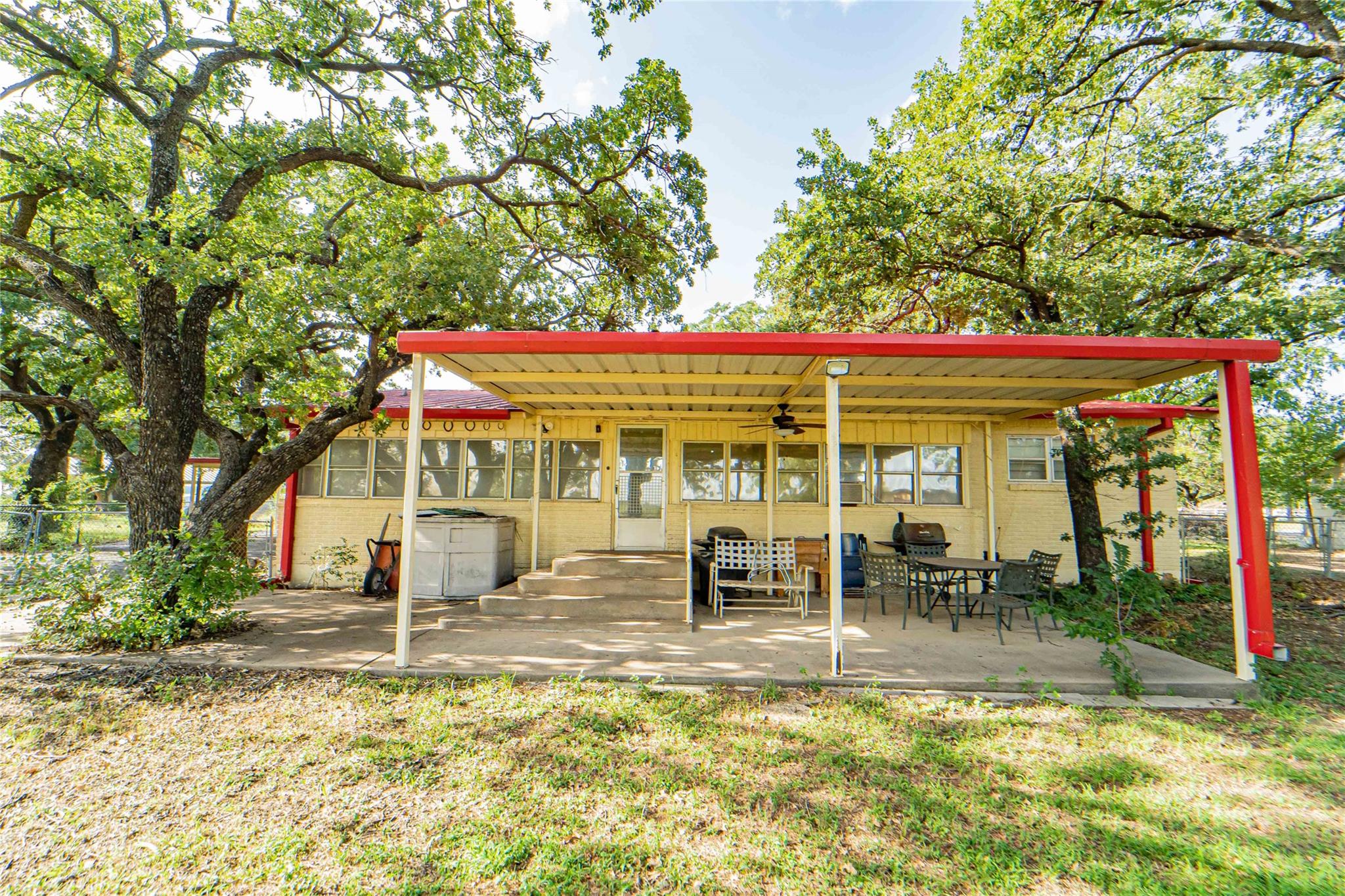 main property photo 27