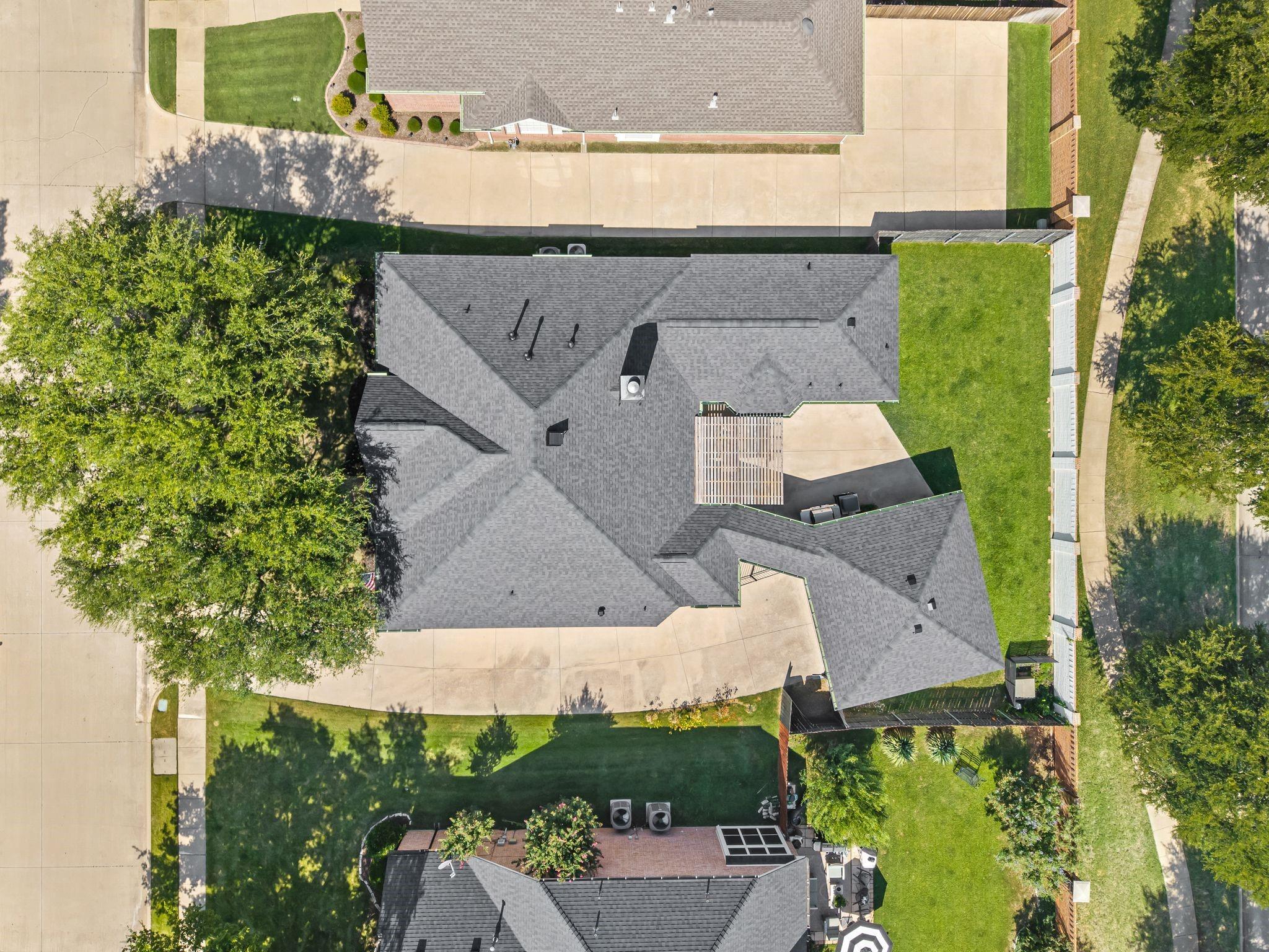 main property photo 33