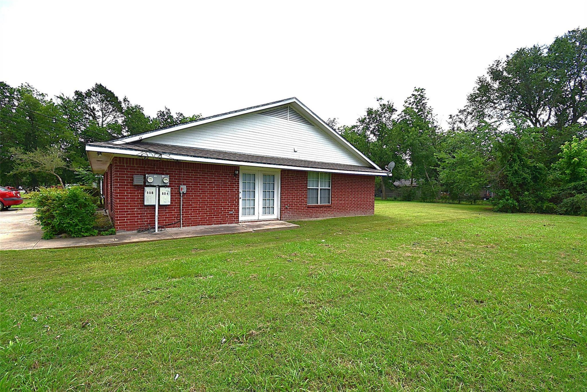 main property photo 9