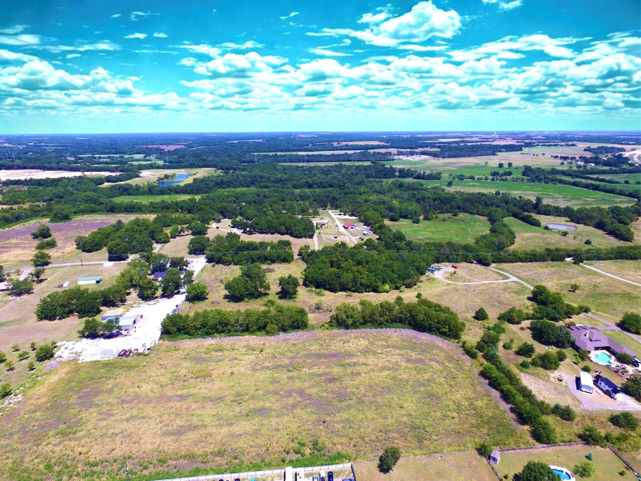 main property photo 6