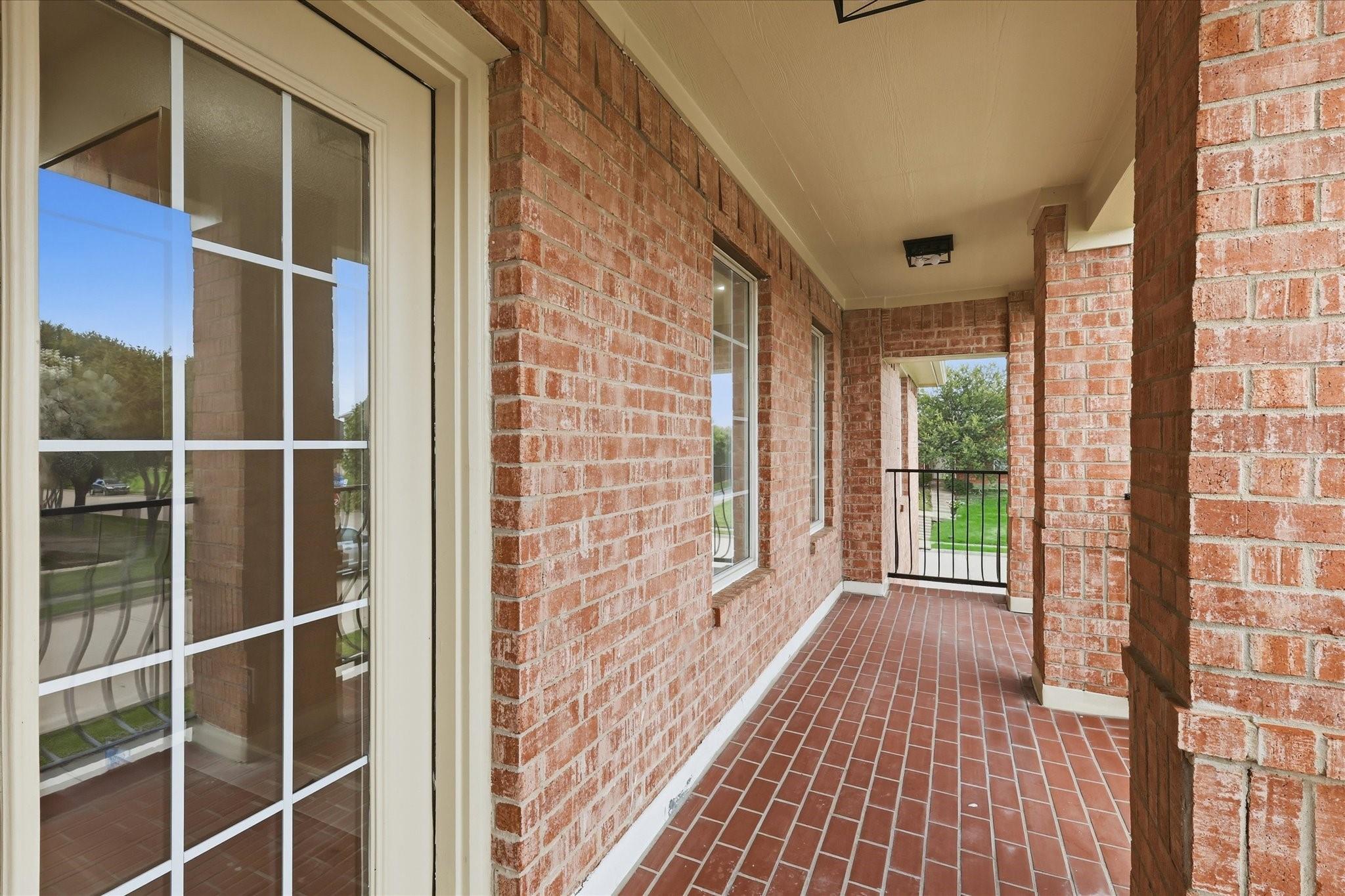 main property photo 23