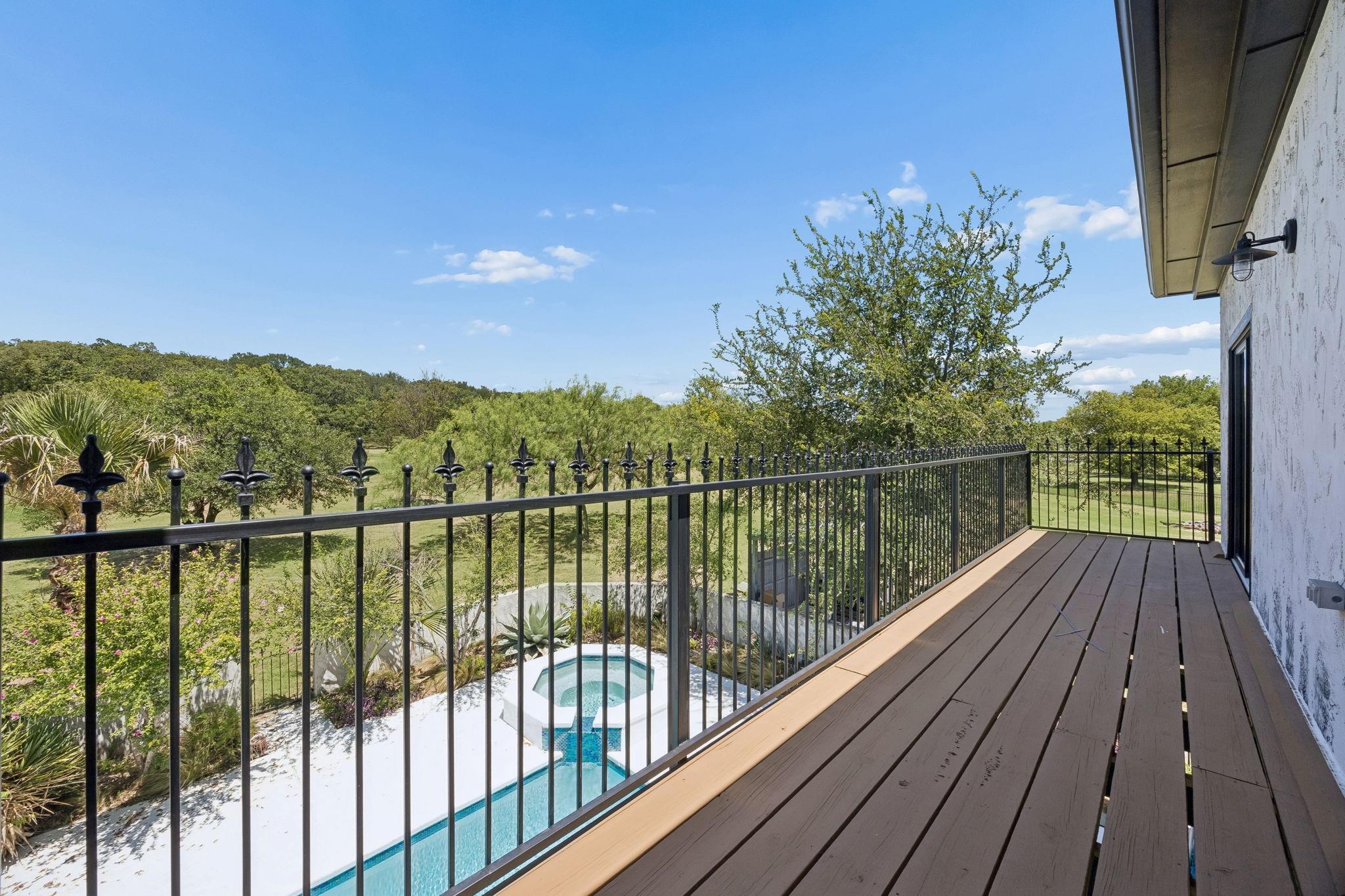main property photo 23