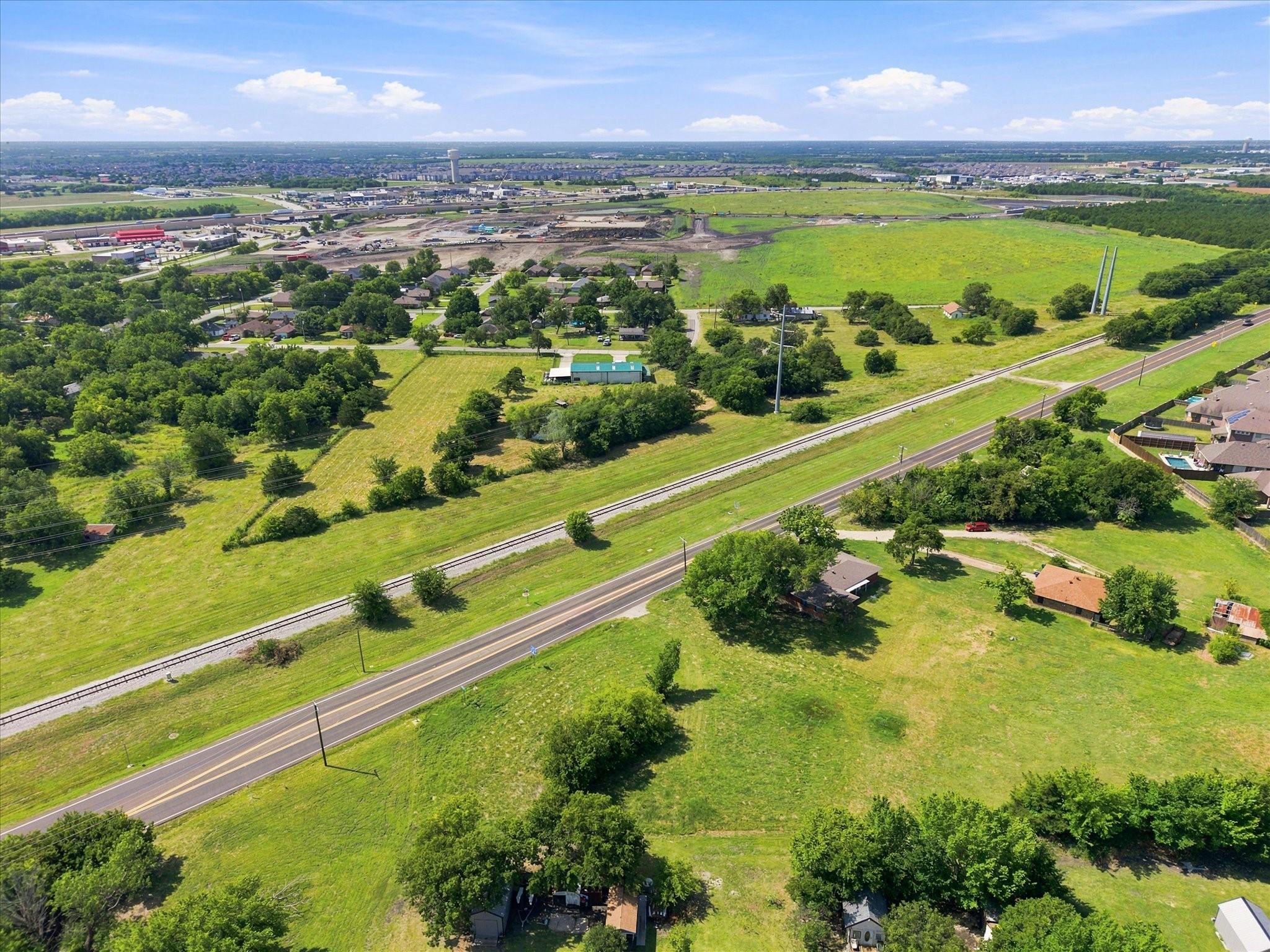 main property photo 8