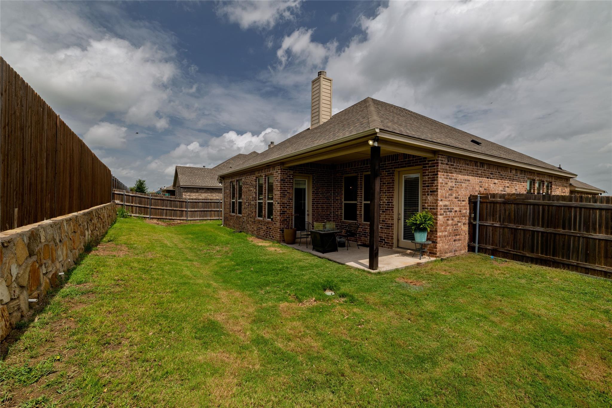 main property photo 33