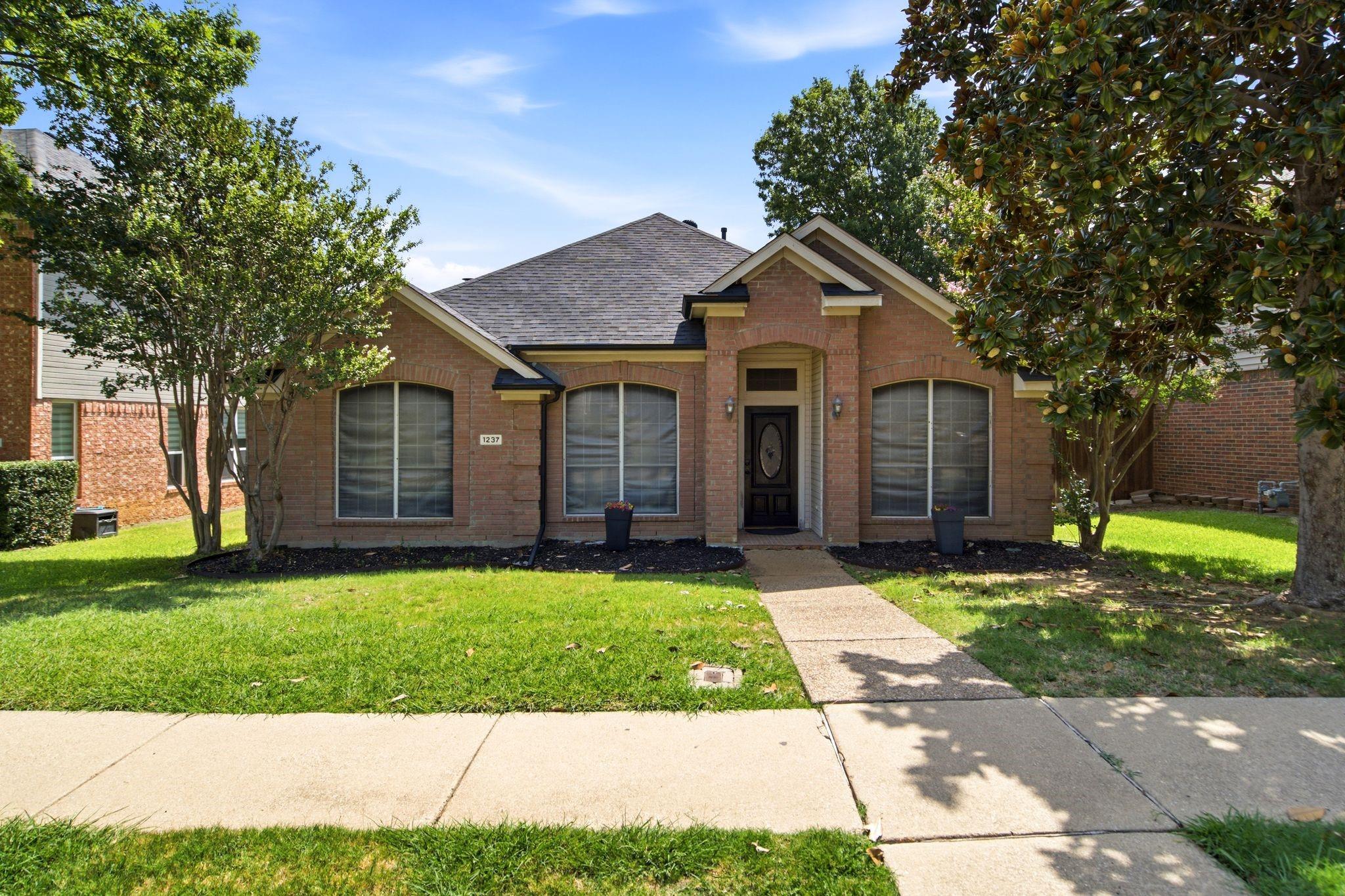 main property photo 29