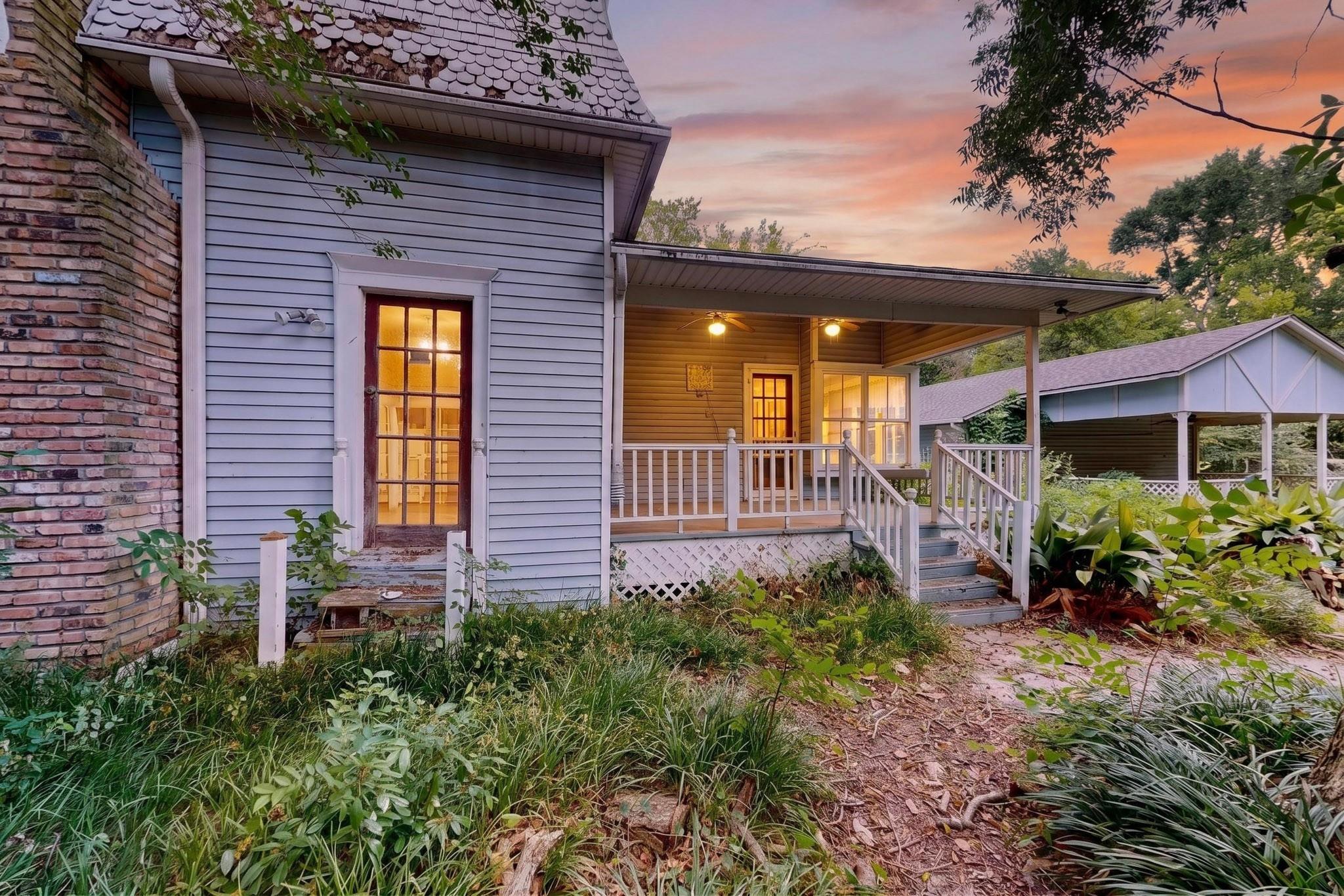 main property photo 30