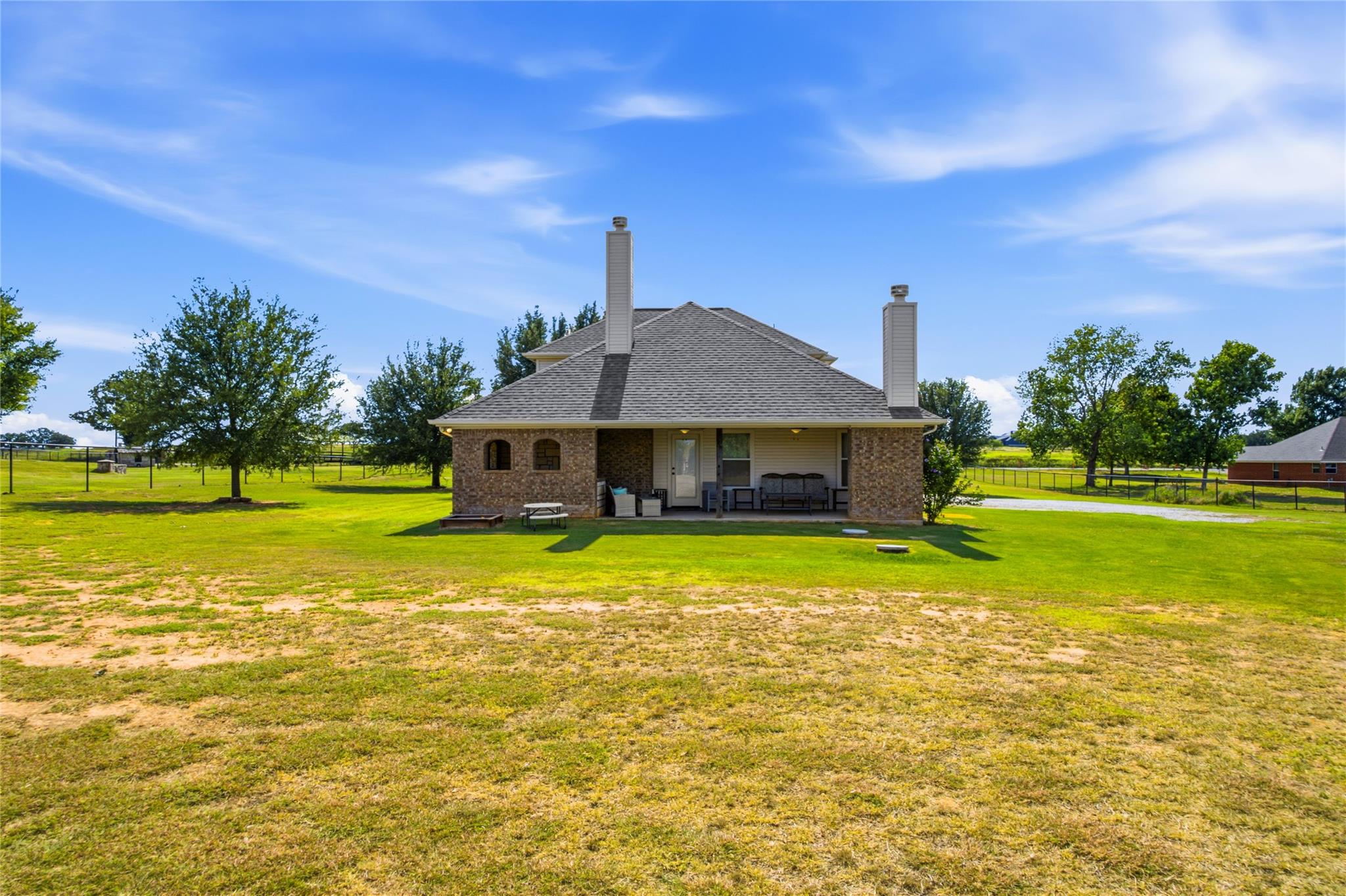 main property photo 24