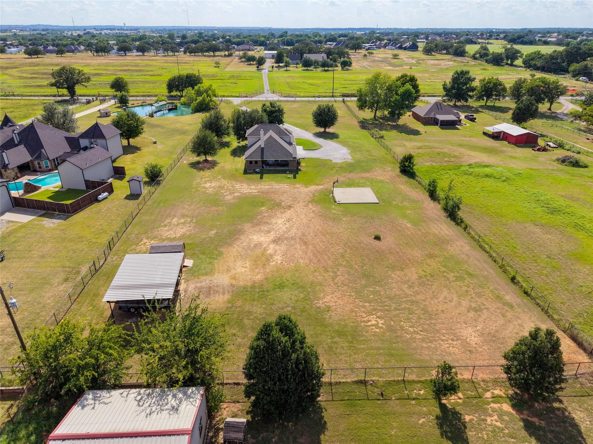 main property photo 31