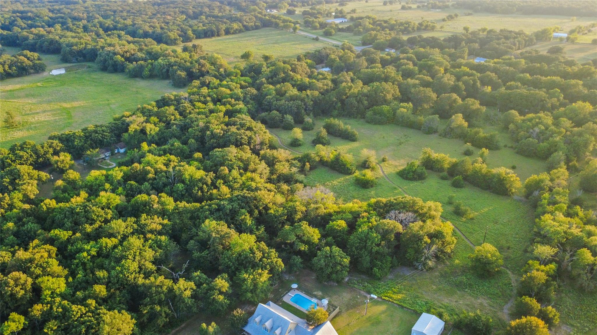 main property photo 4
