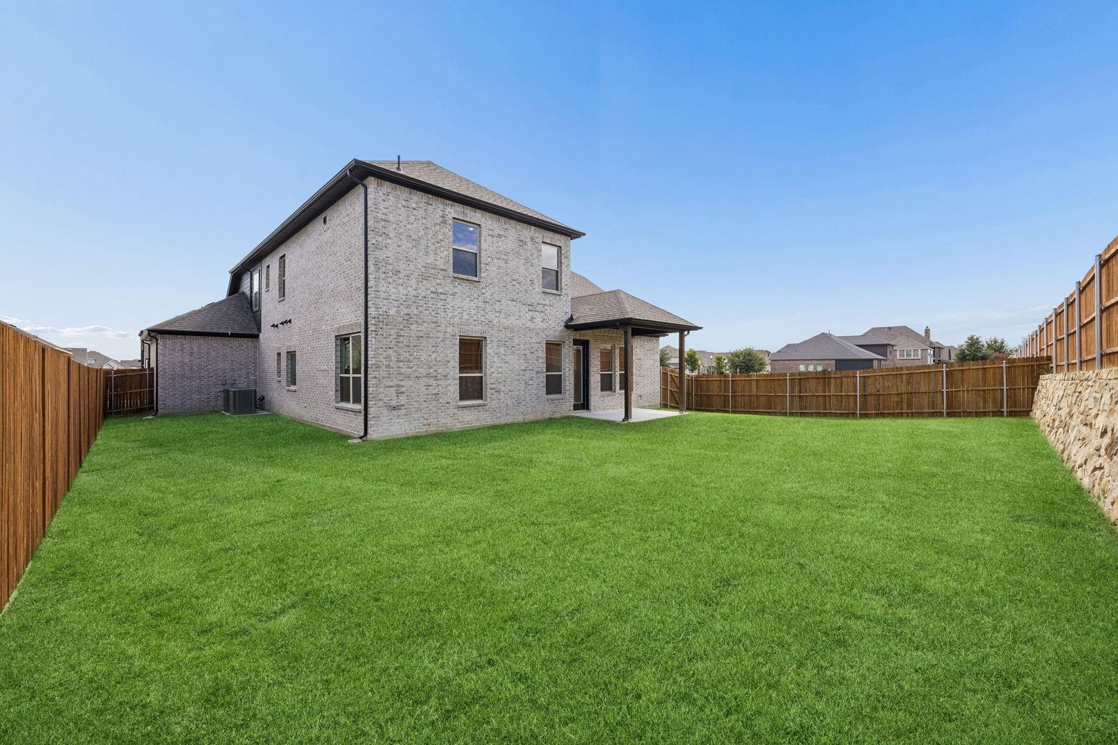 main property photo 30