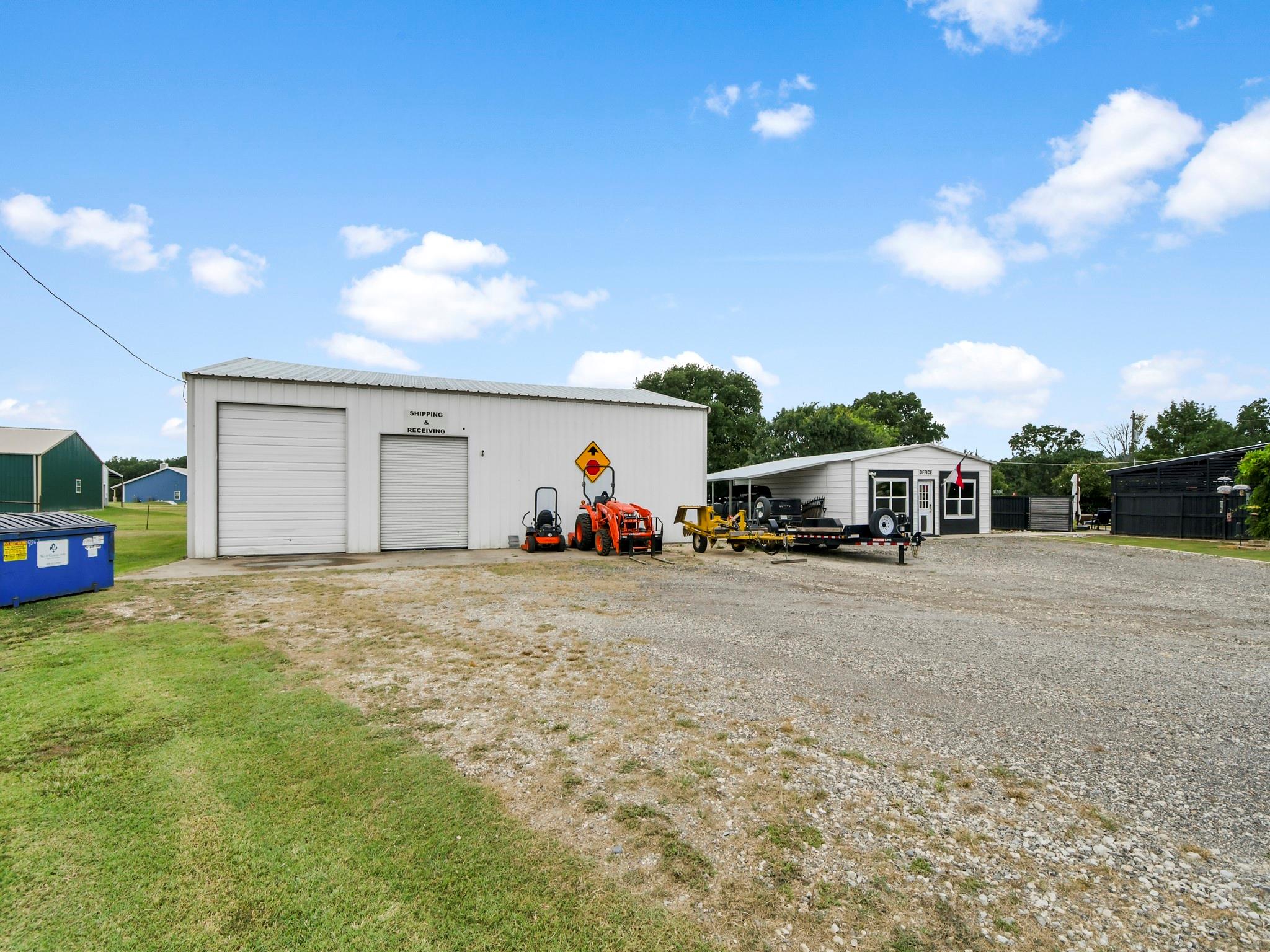 main property photo 39