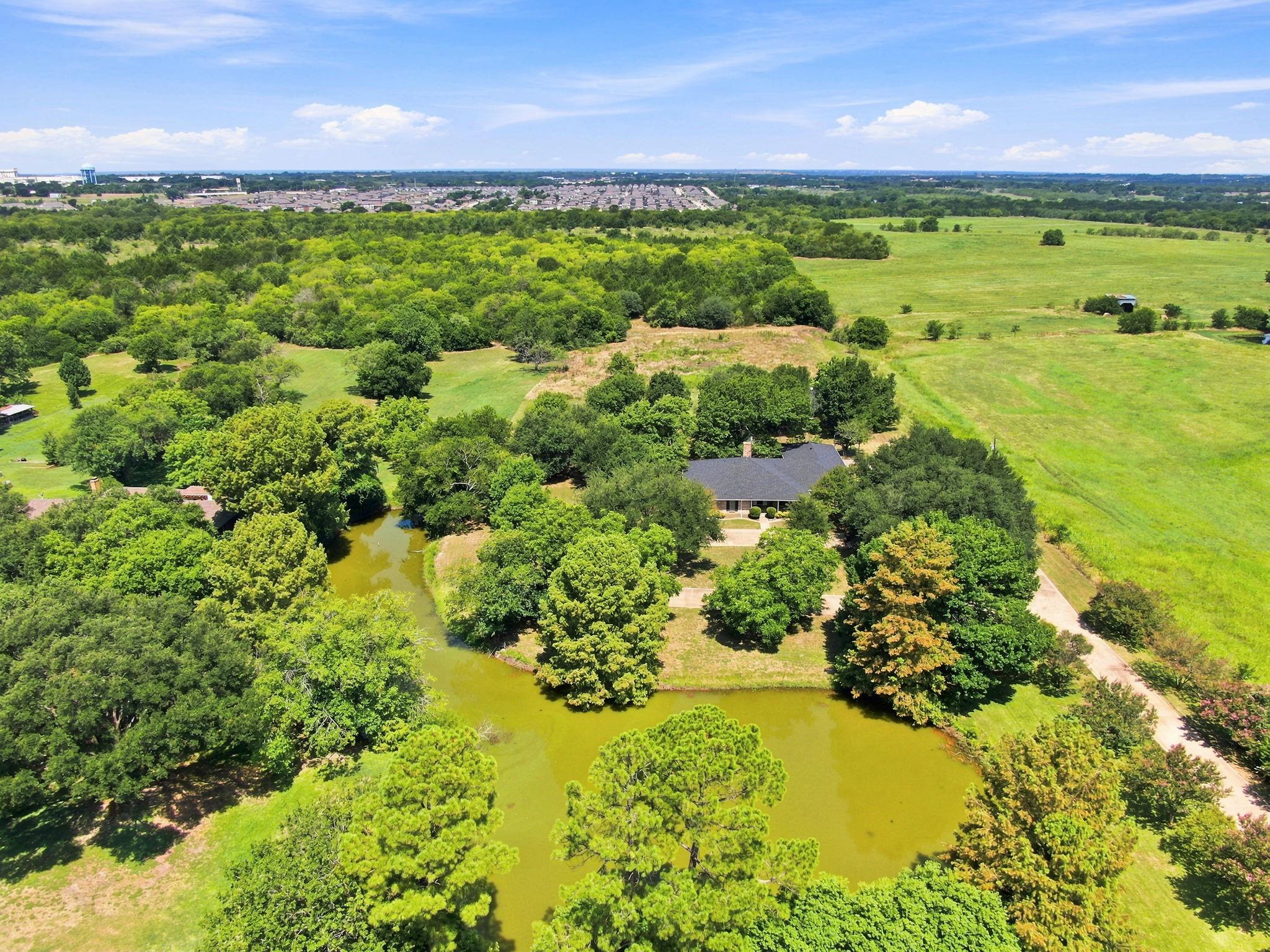 main property photo 35
