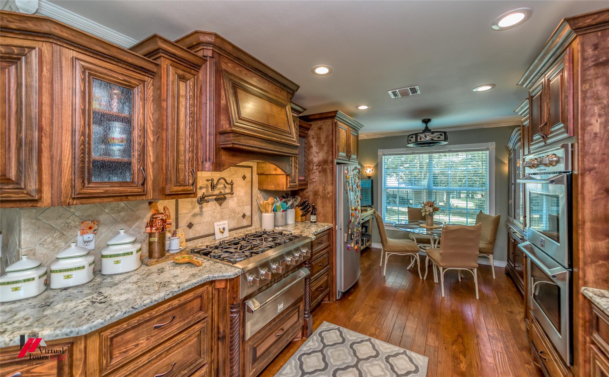 main property photo 11