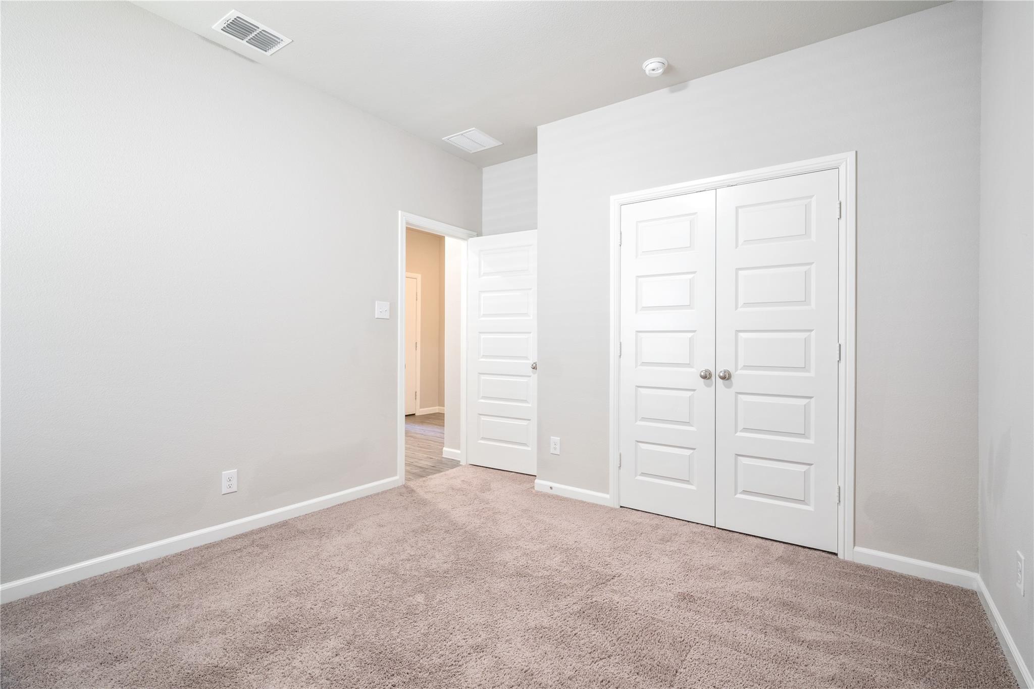 property viewer photo 18