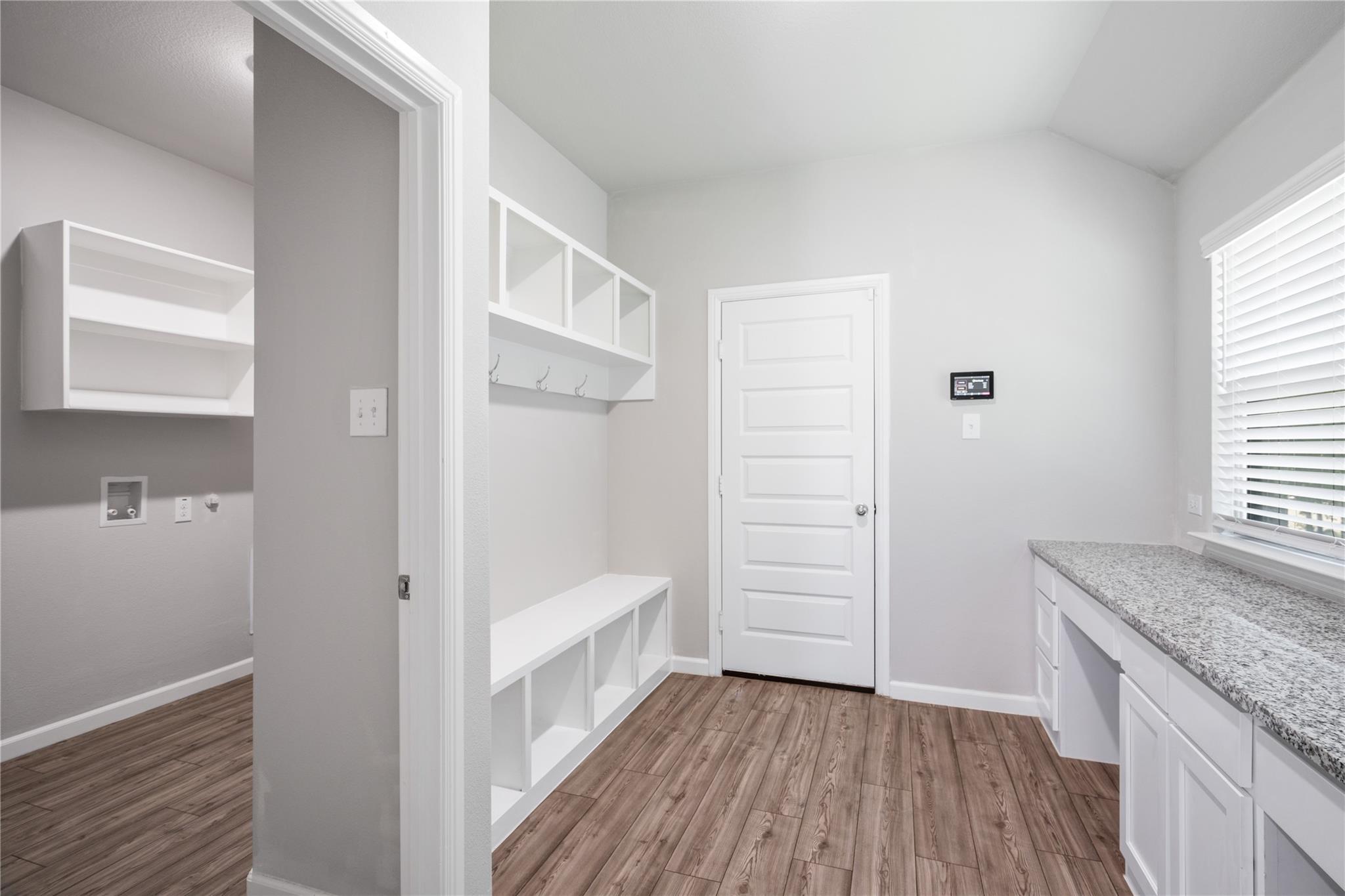 property viewer photo 22