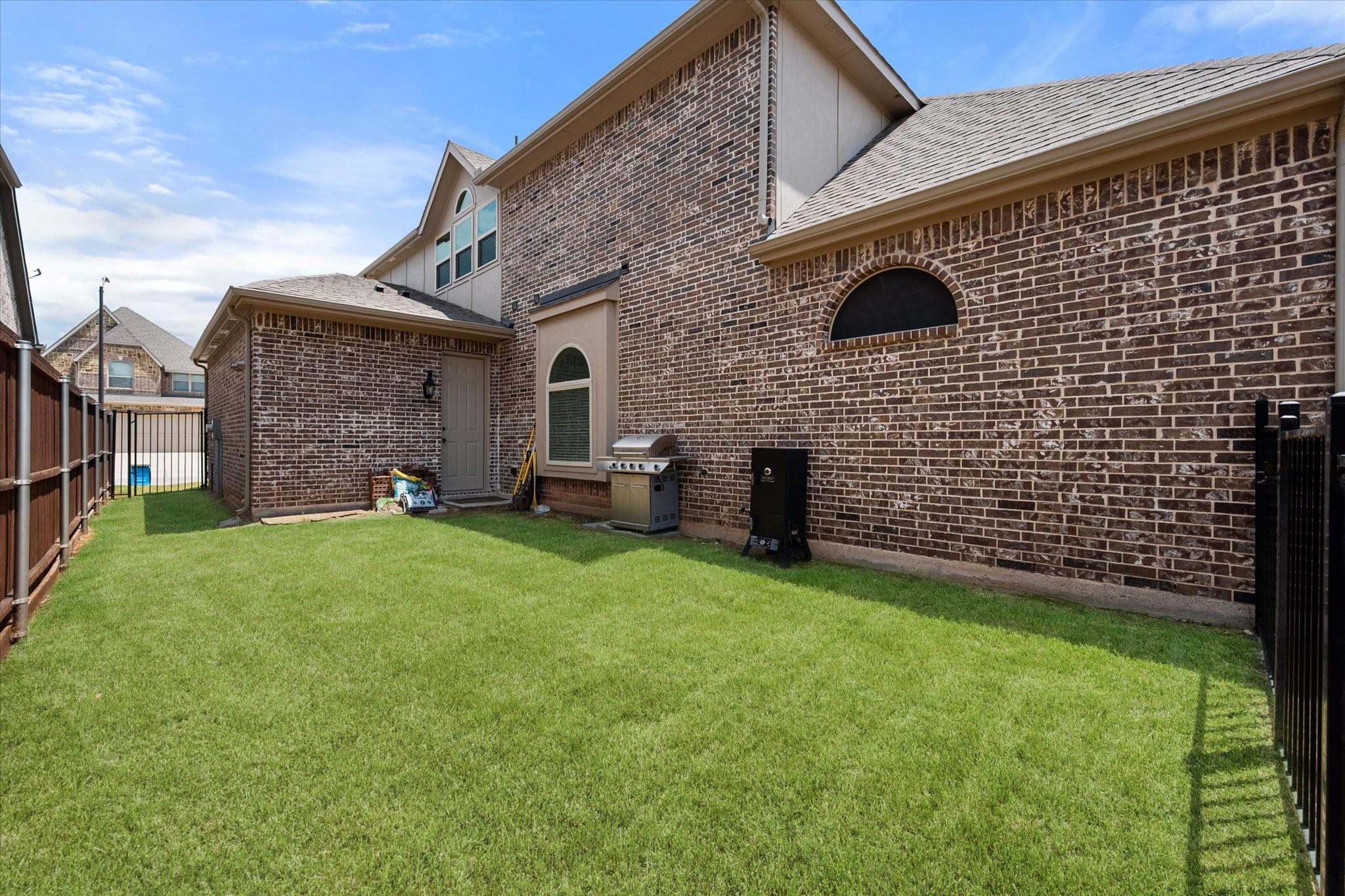 main property photo 21