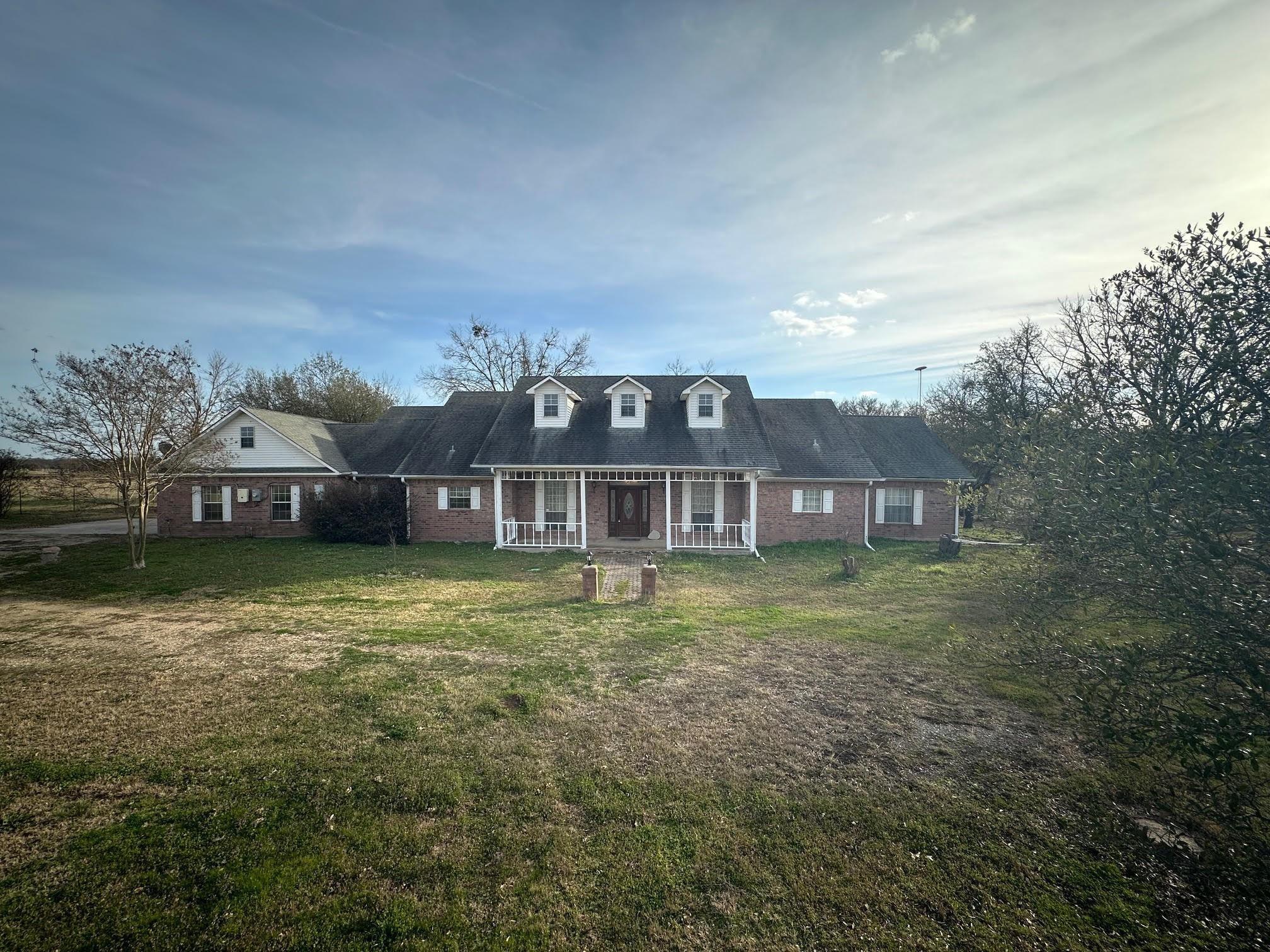 main property photo 11