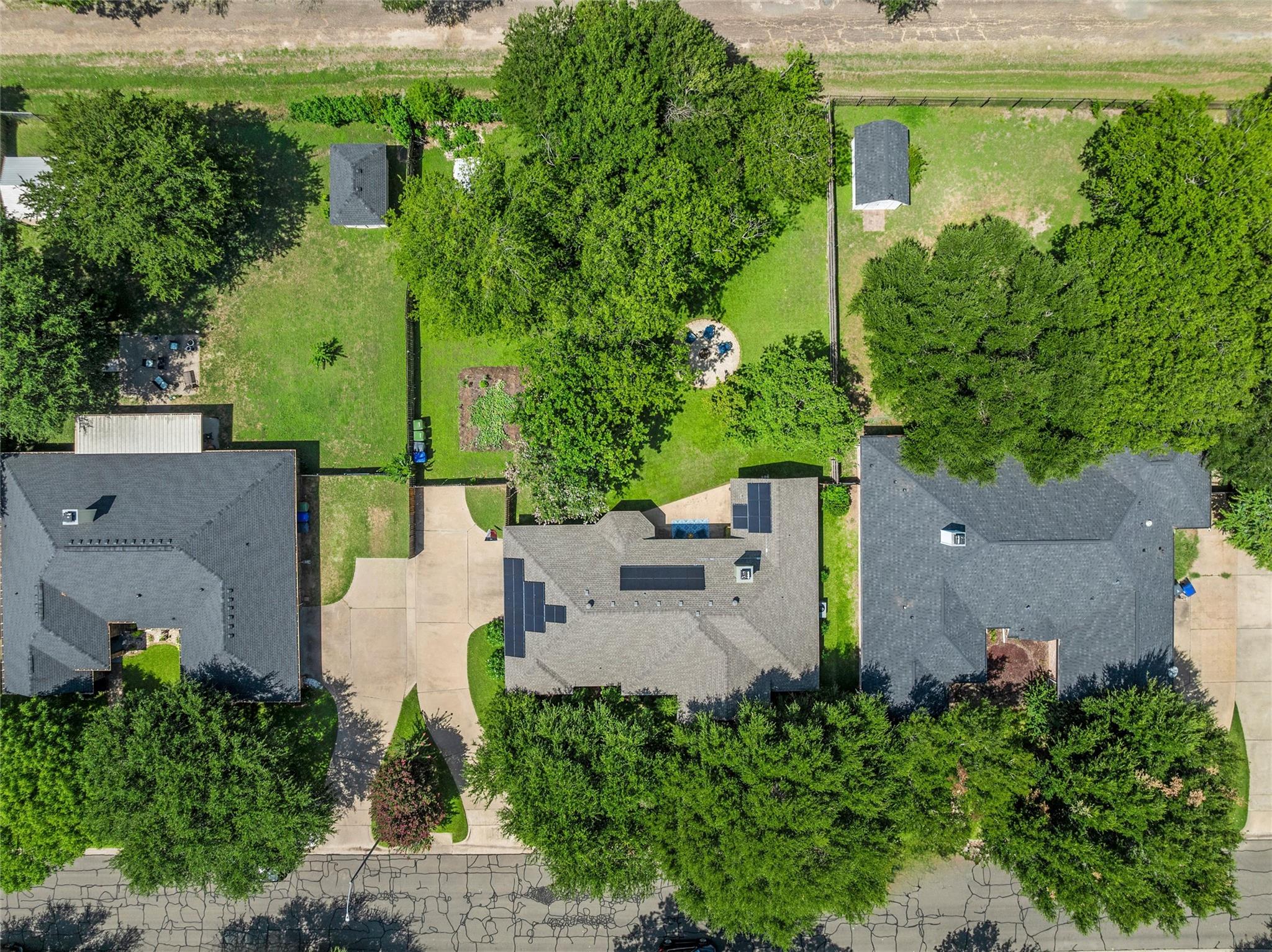 main property photo 39