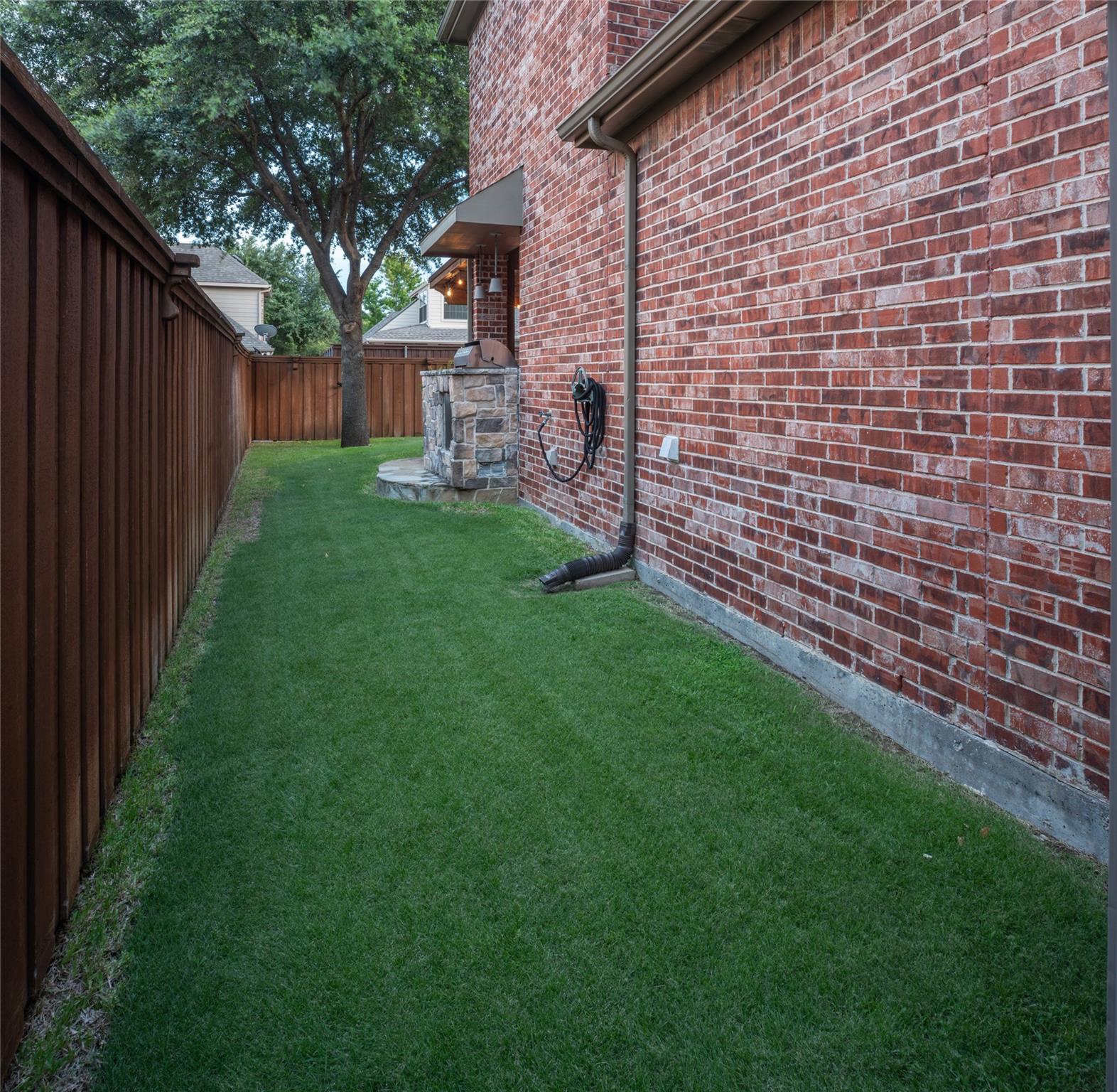 main property photo 34