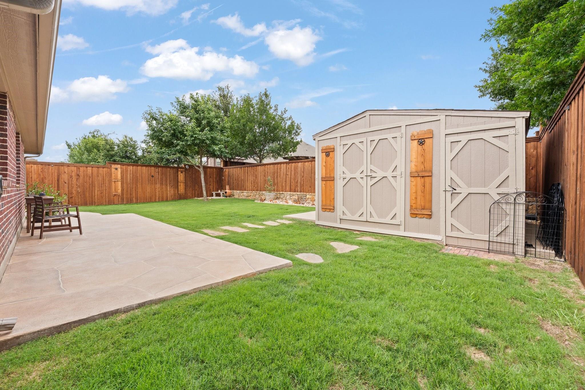 main property photo 27