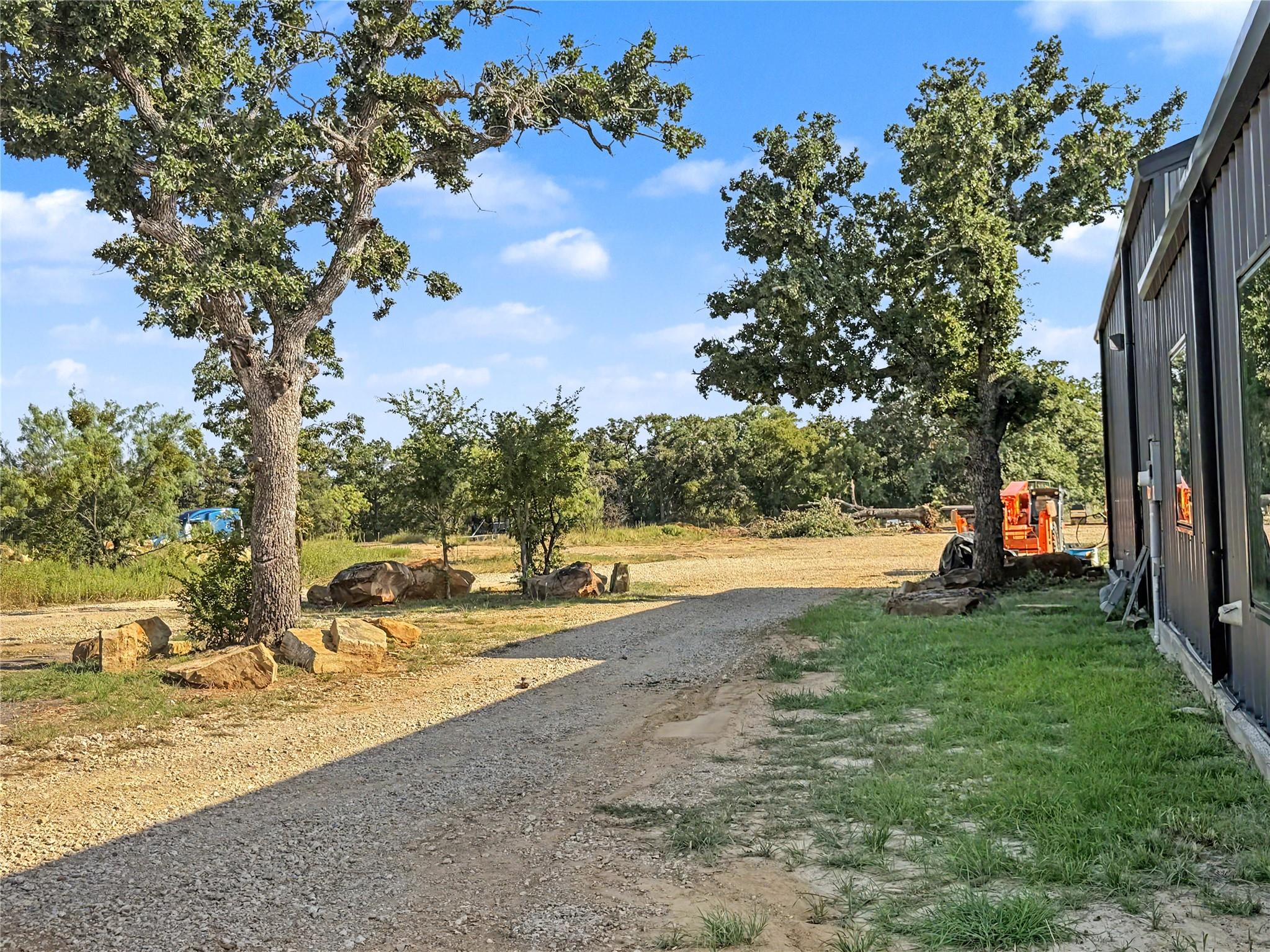 main property photo 15