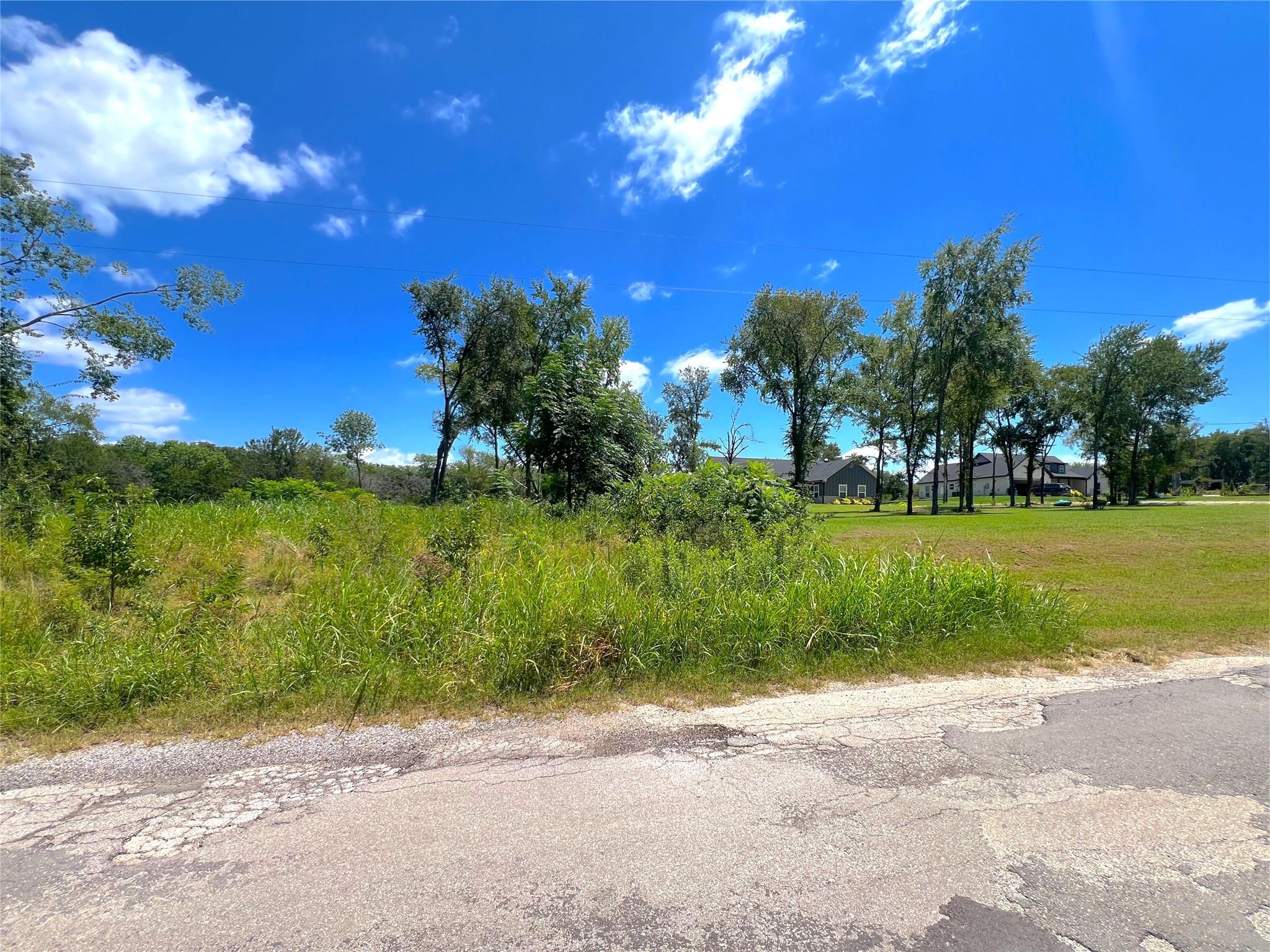 main property photo 4