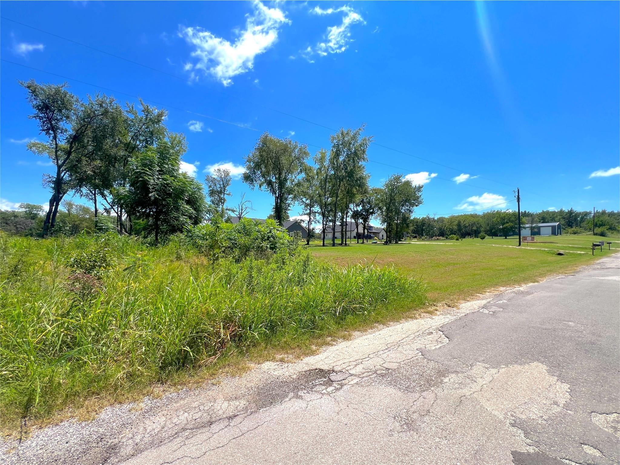 main property photo 6