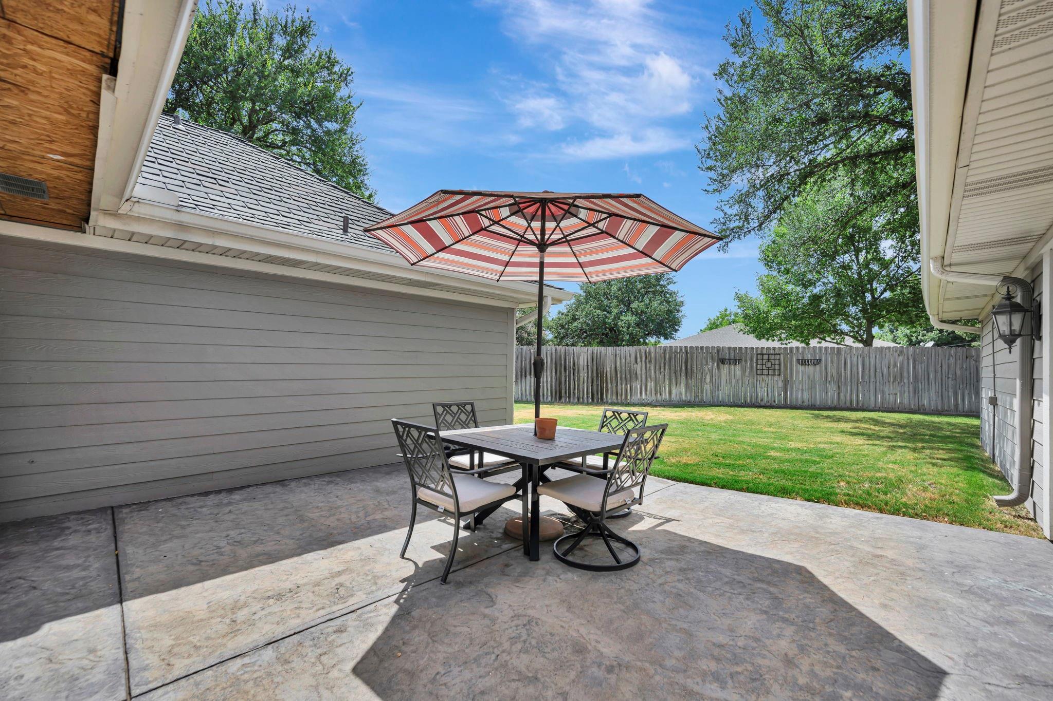 main property photo 22