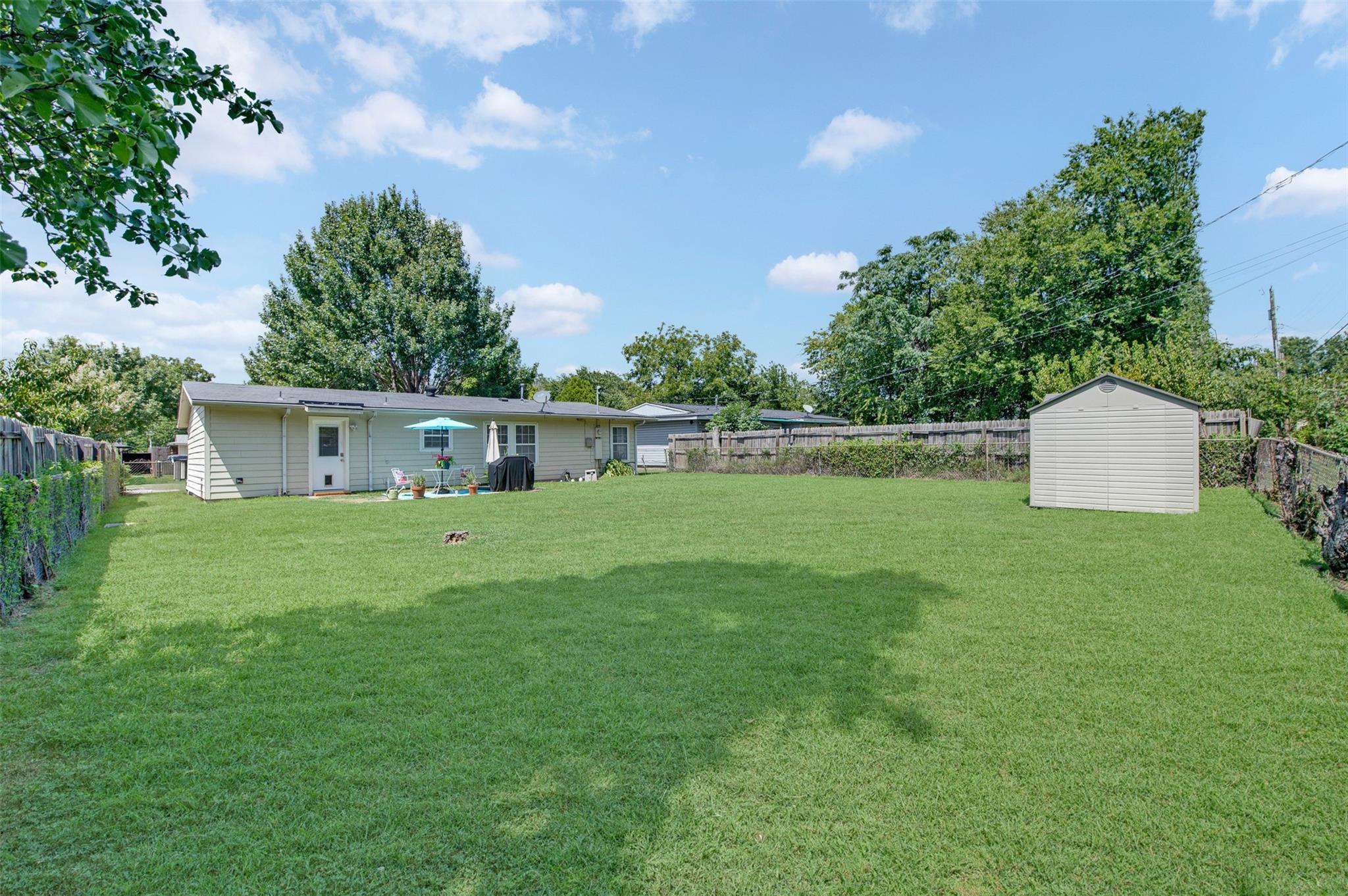 main property photo 22