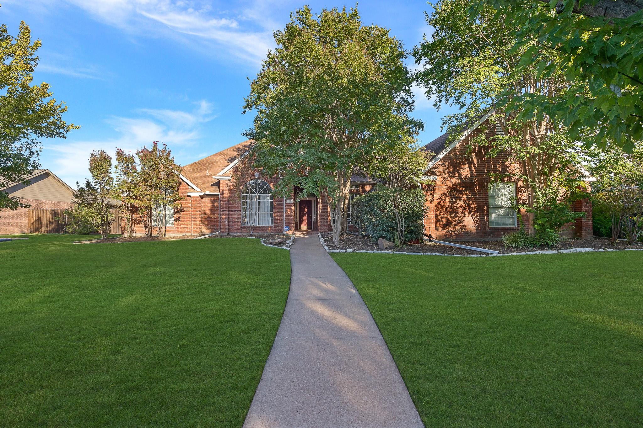 main property photo 13
