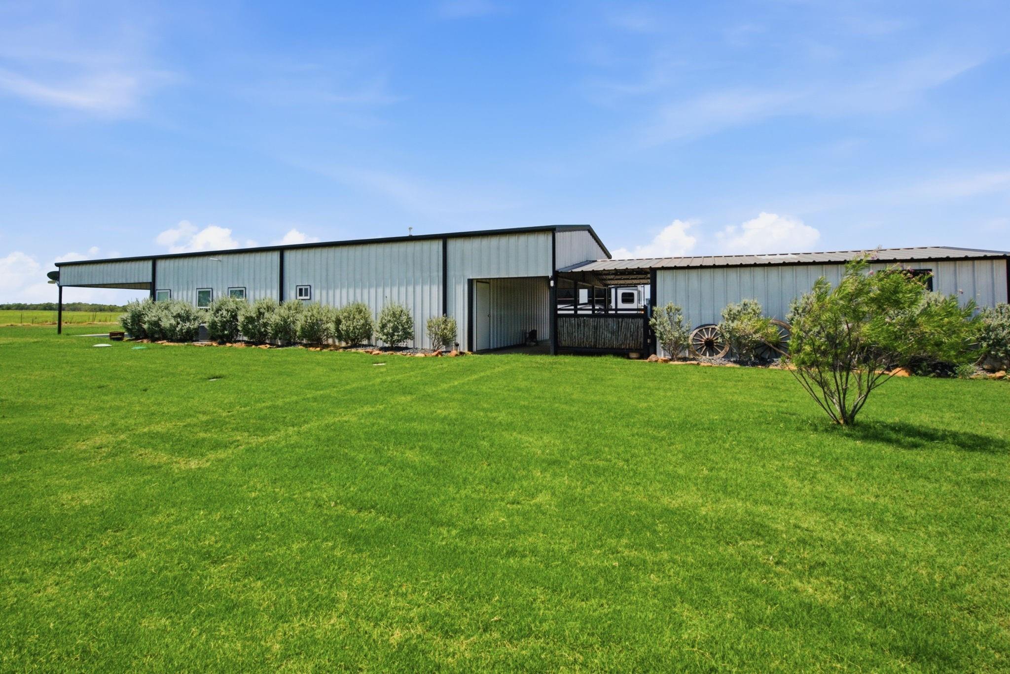 main property photo 38