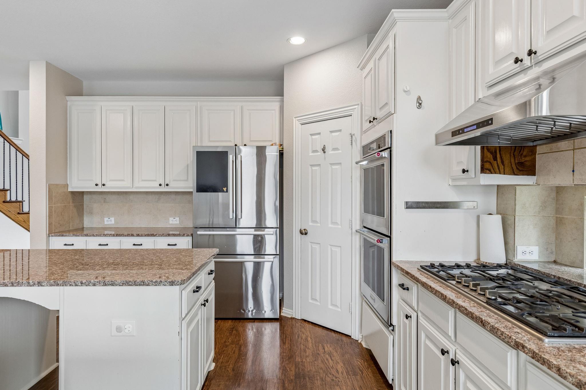 main property photo 9