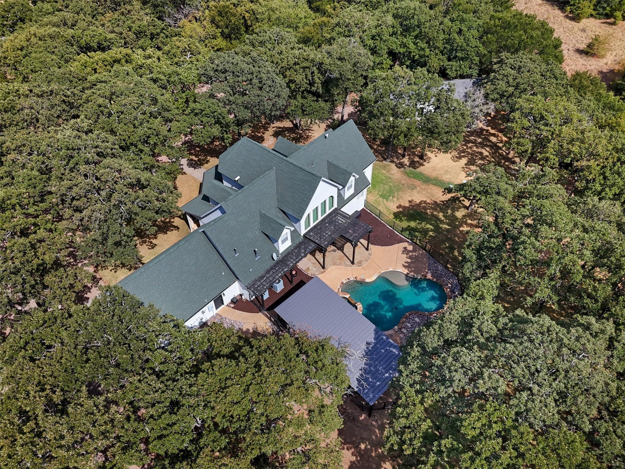 main property photo 39