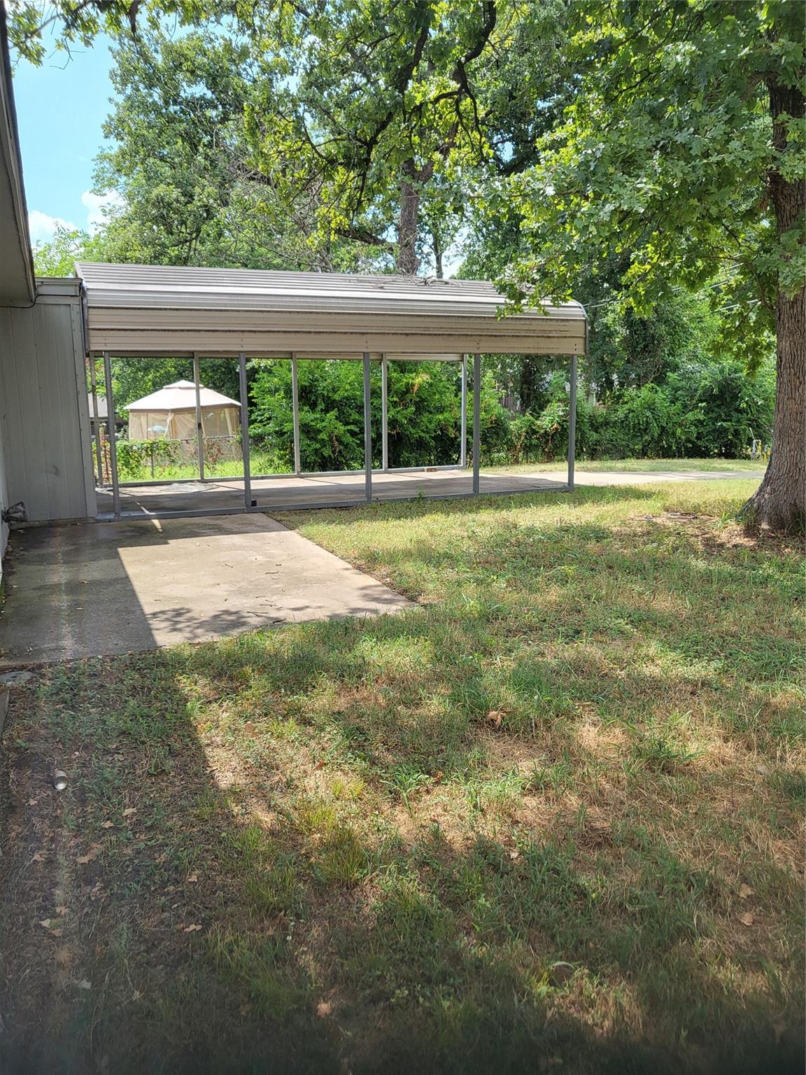 property viewer photo 16