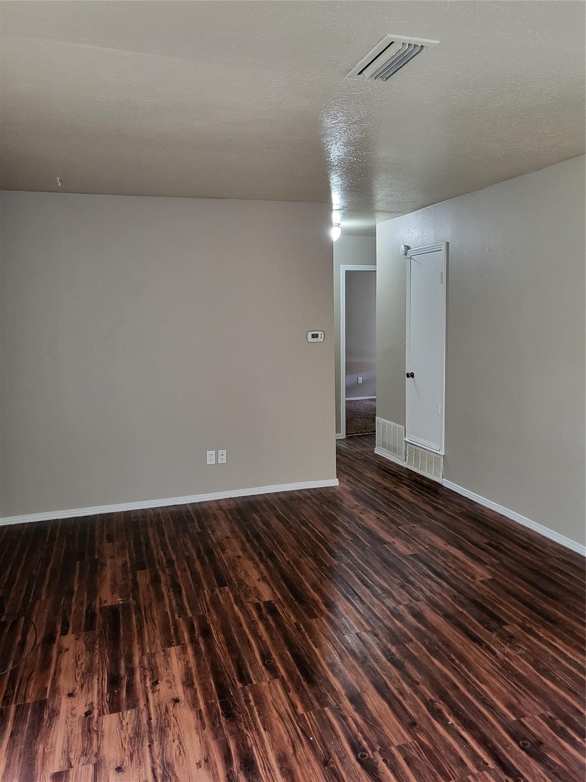 property viewer photo 2