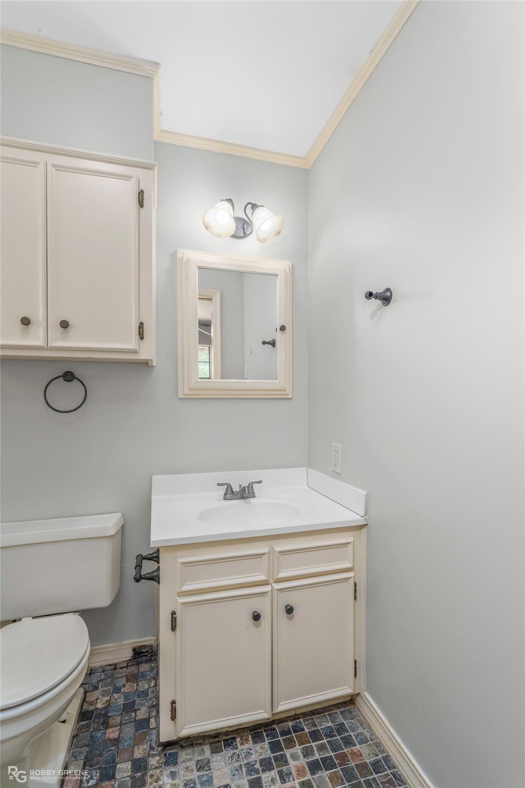 main property photo 12