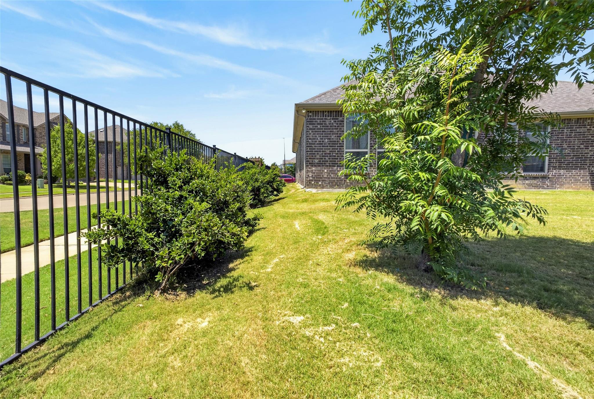 main property photo 38