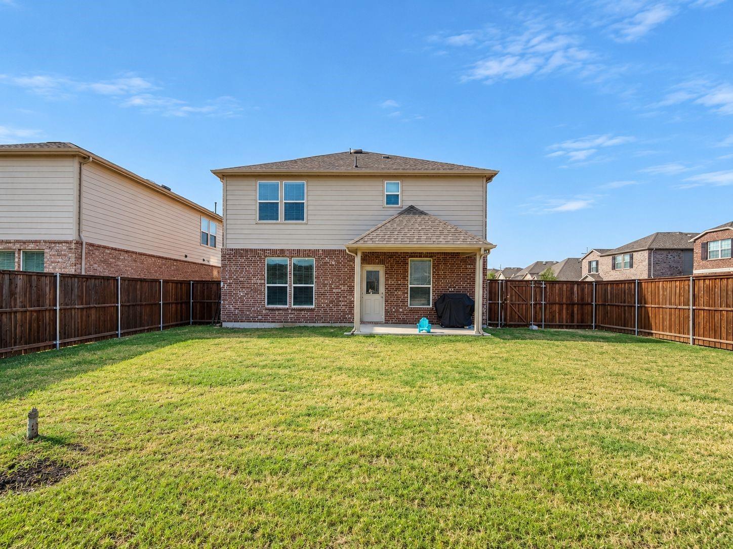 main property photo 28