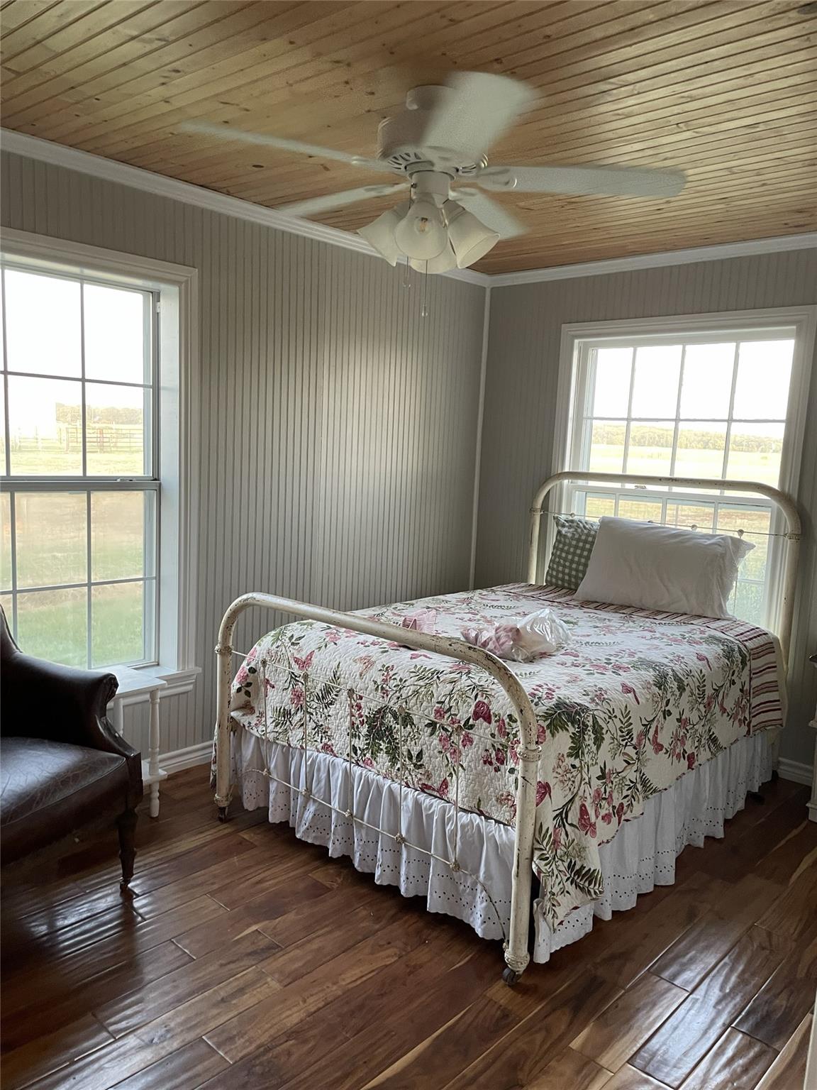 main property photo 14