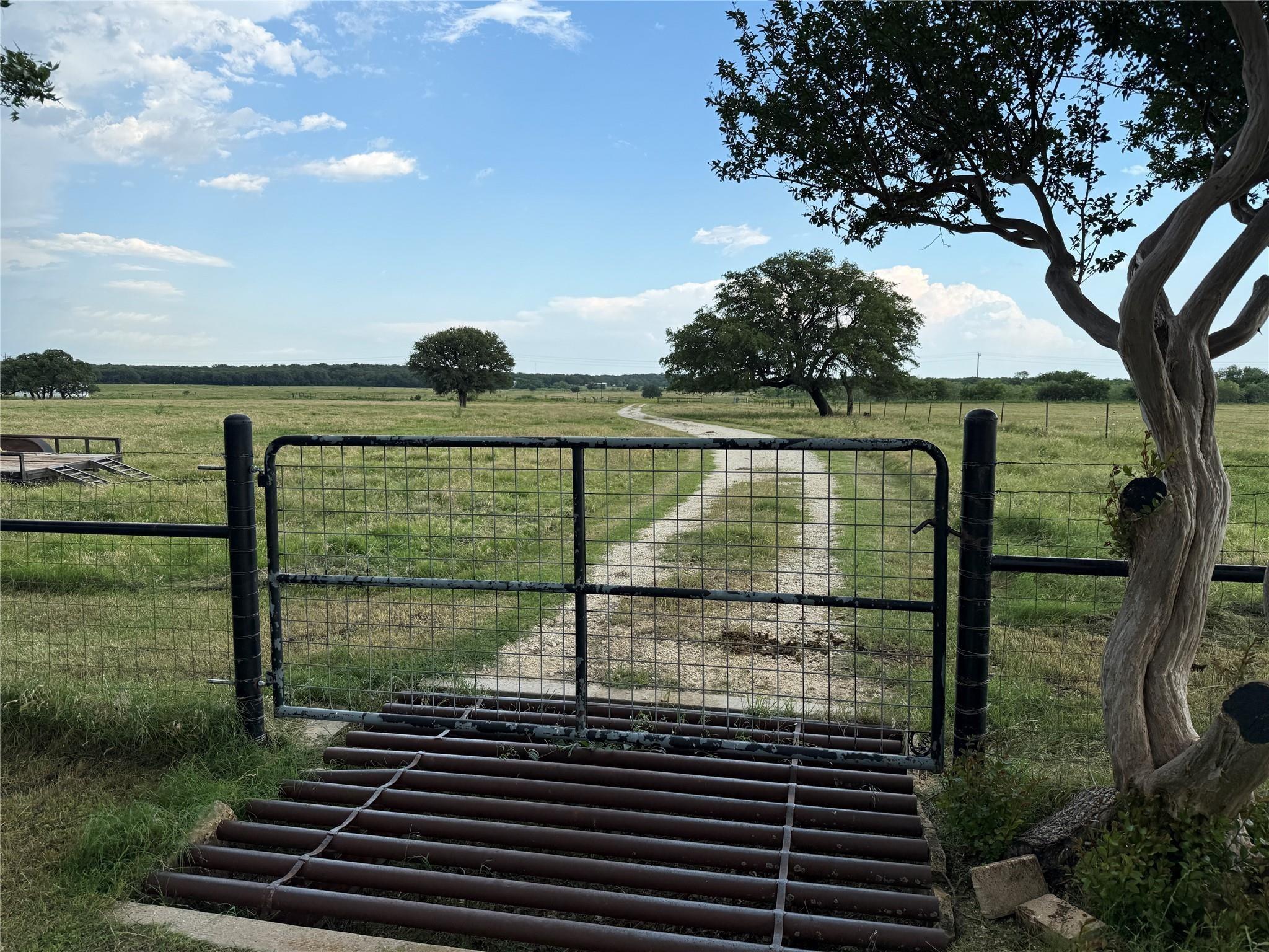 main property photo 19