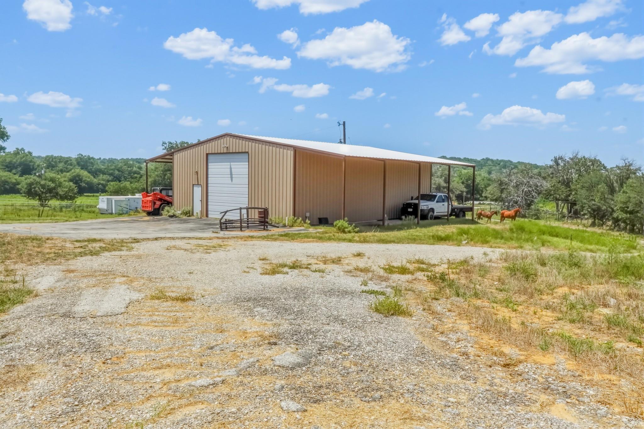 main property photo 26
